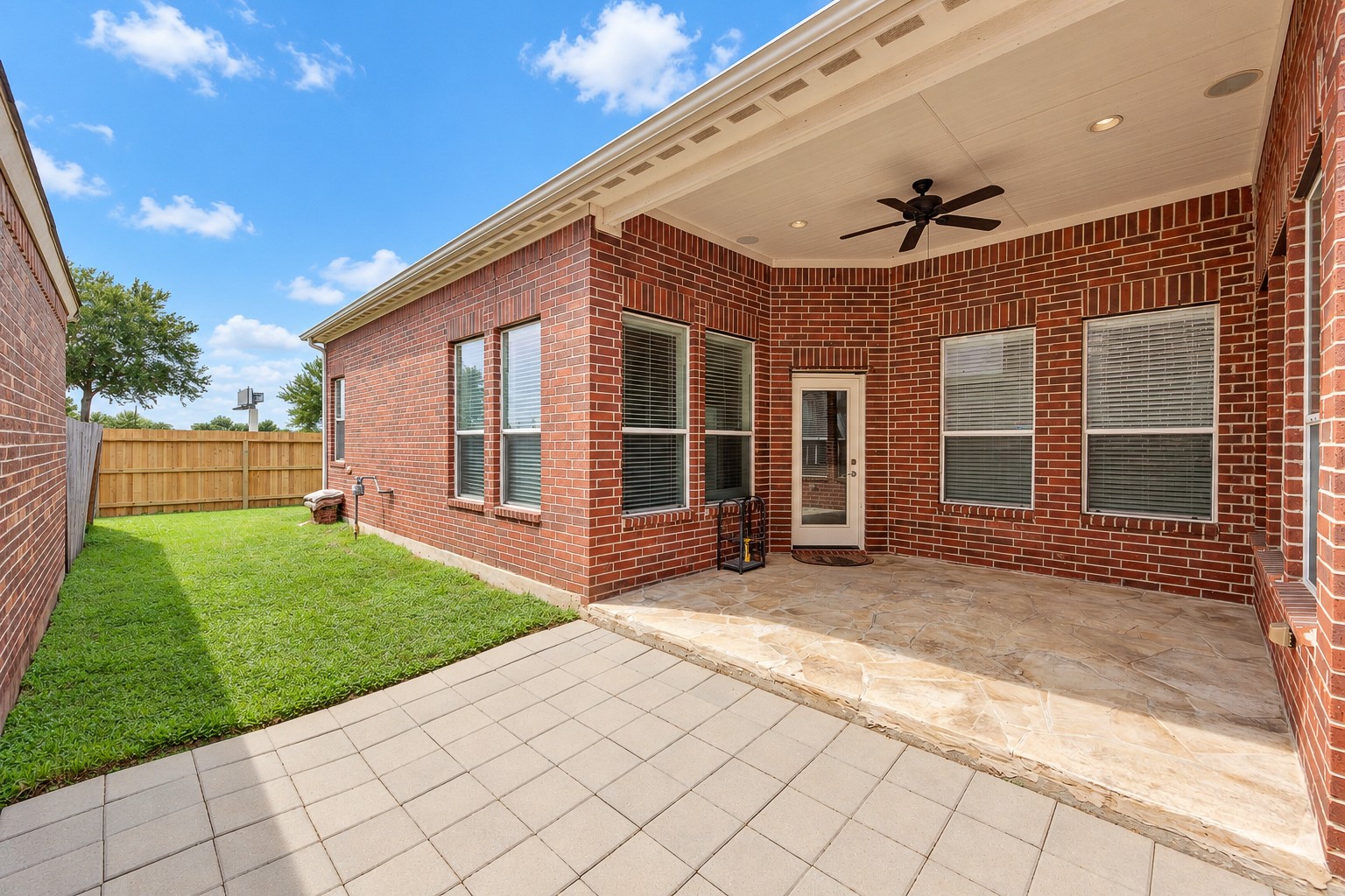 1323 Ralston Branch Way, Sugar Land, TX 77479