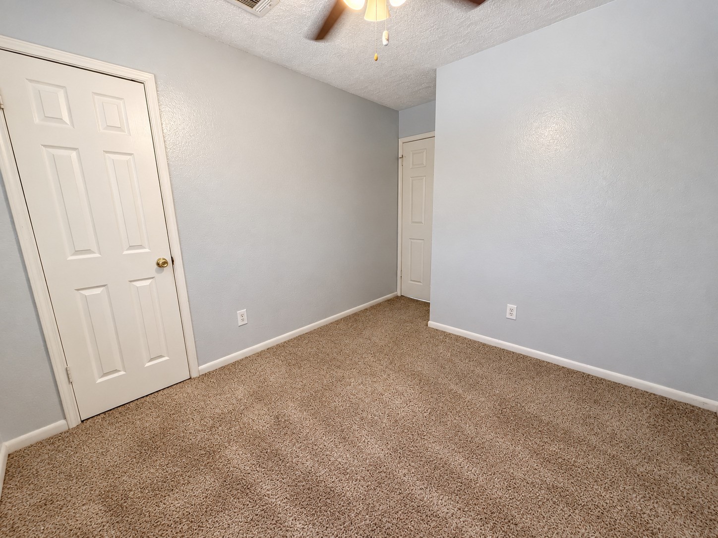 3804 Briar Hollow Drive, Dickinson, TX 77539
