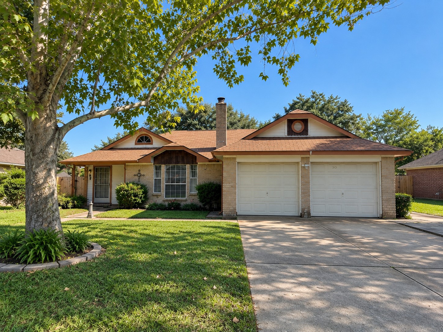 3804 Briar Hollow Drive, Dickinson, TX 77539