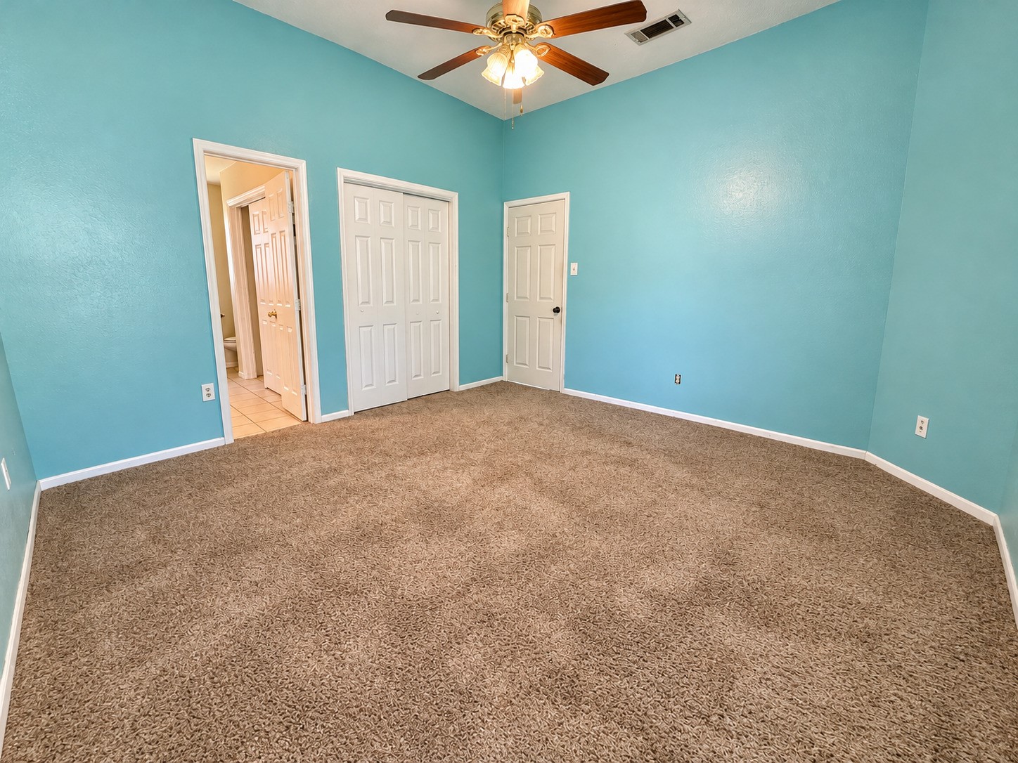 3804 Briar Hollow Drive, Dickinson, TX 77539