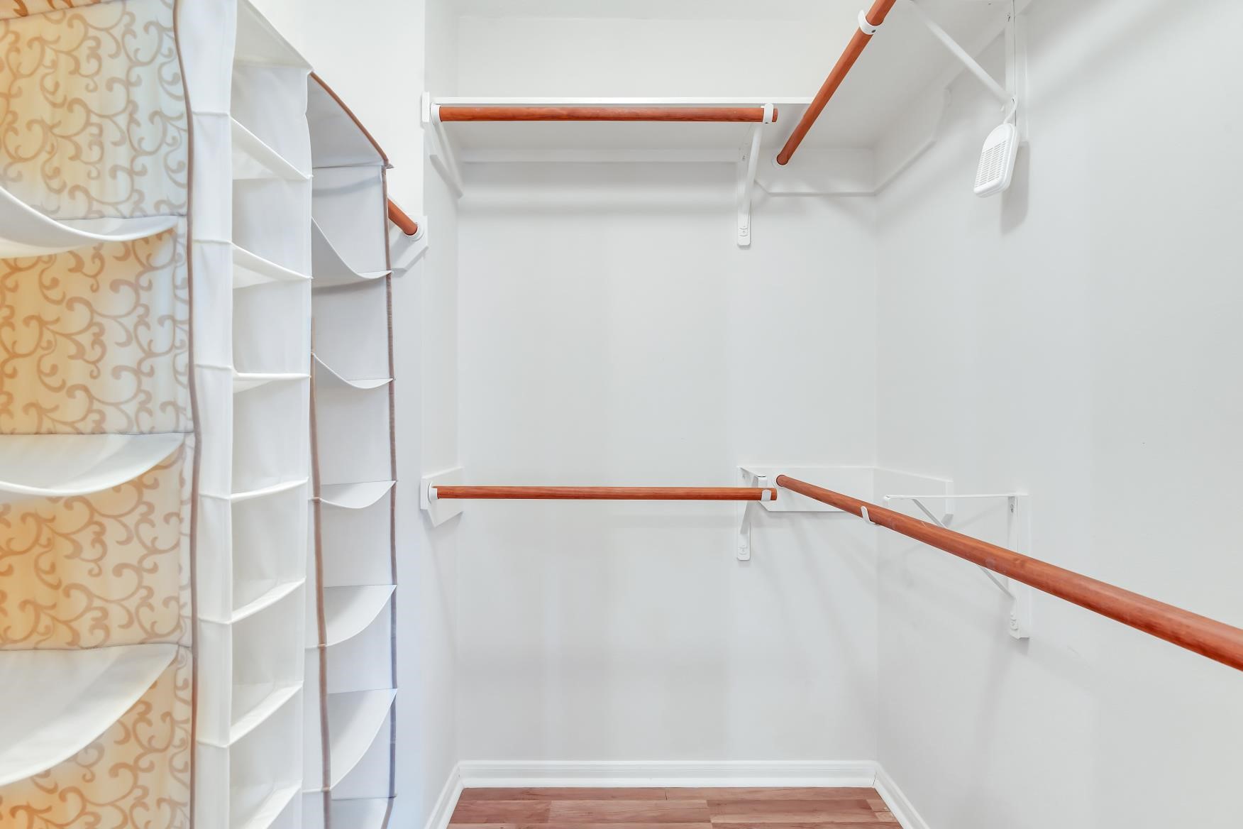 2nd bedroom walking closet
