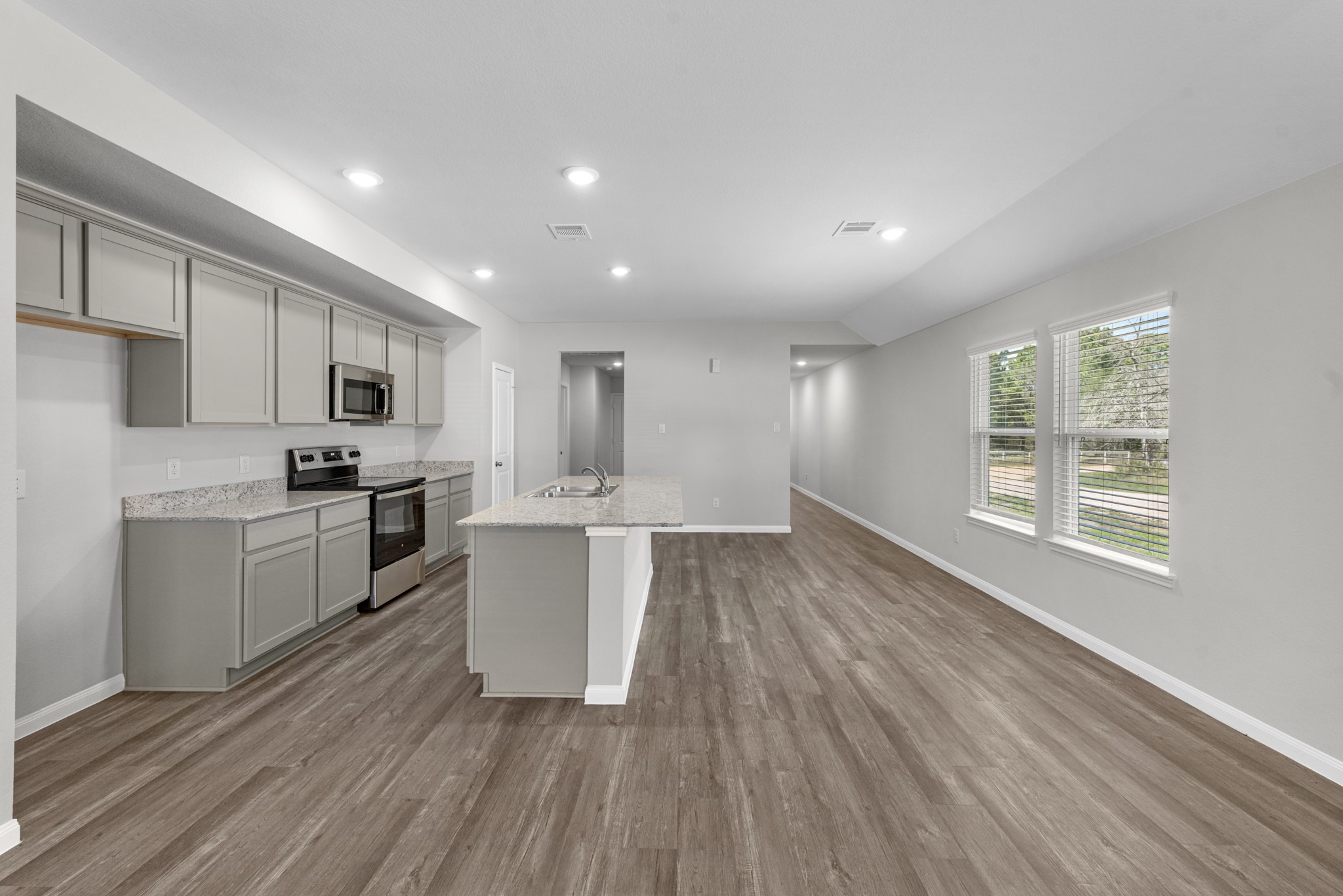 26439 Lakeshore Drive, Hempstead, TX 77445