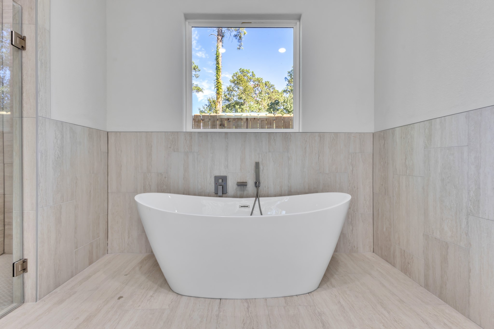 Freestanding Soaking Tub