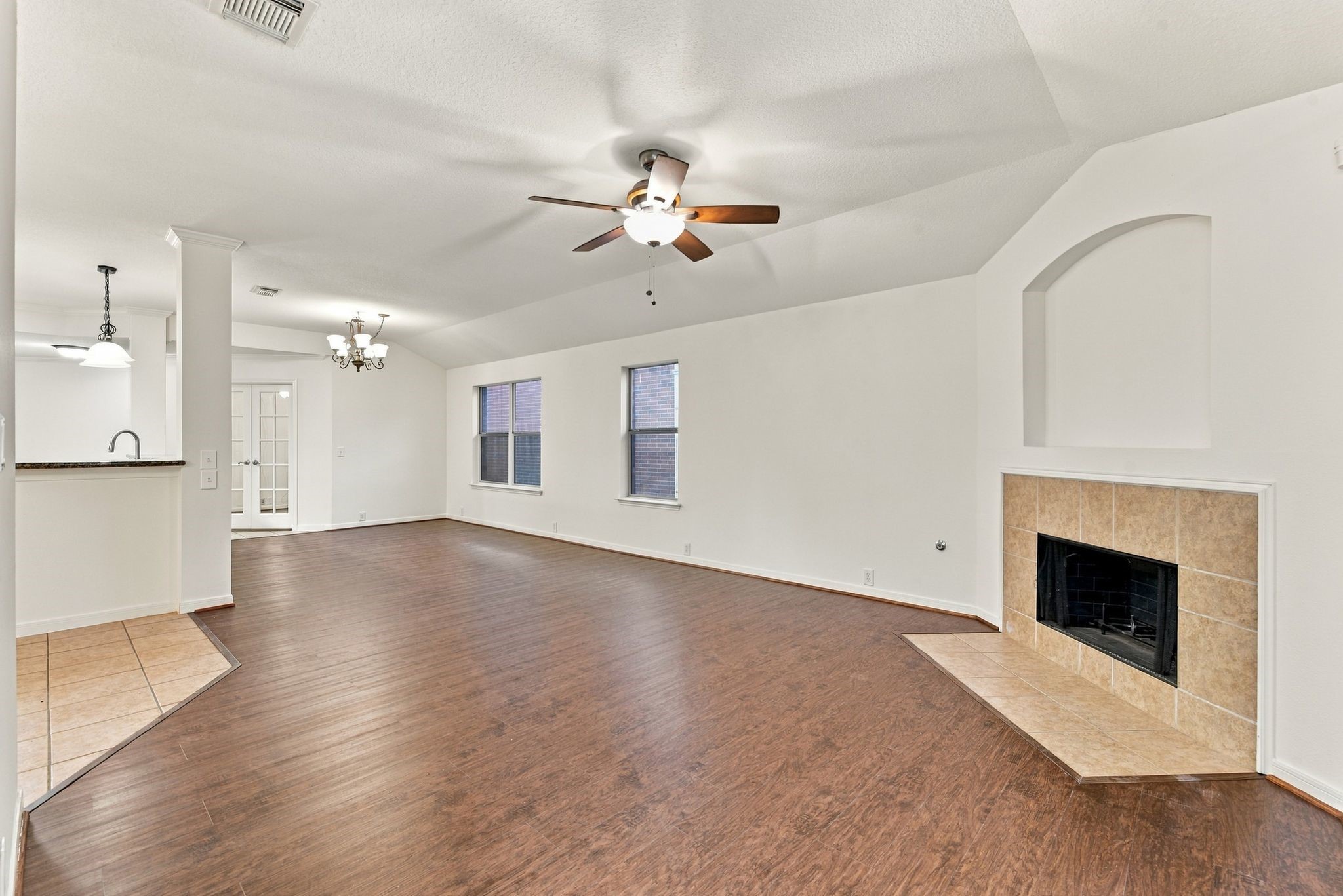 17438 Hoover Gardens Drive, Houston, TX 77095
