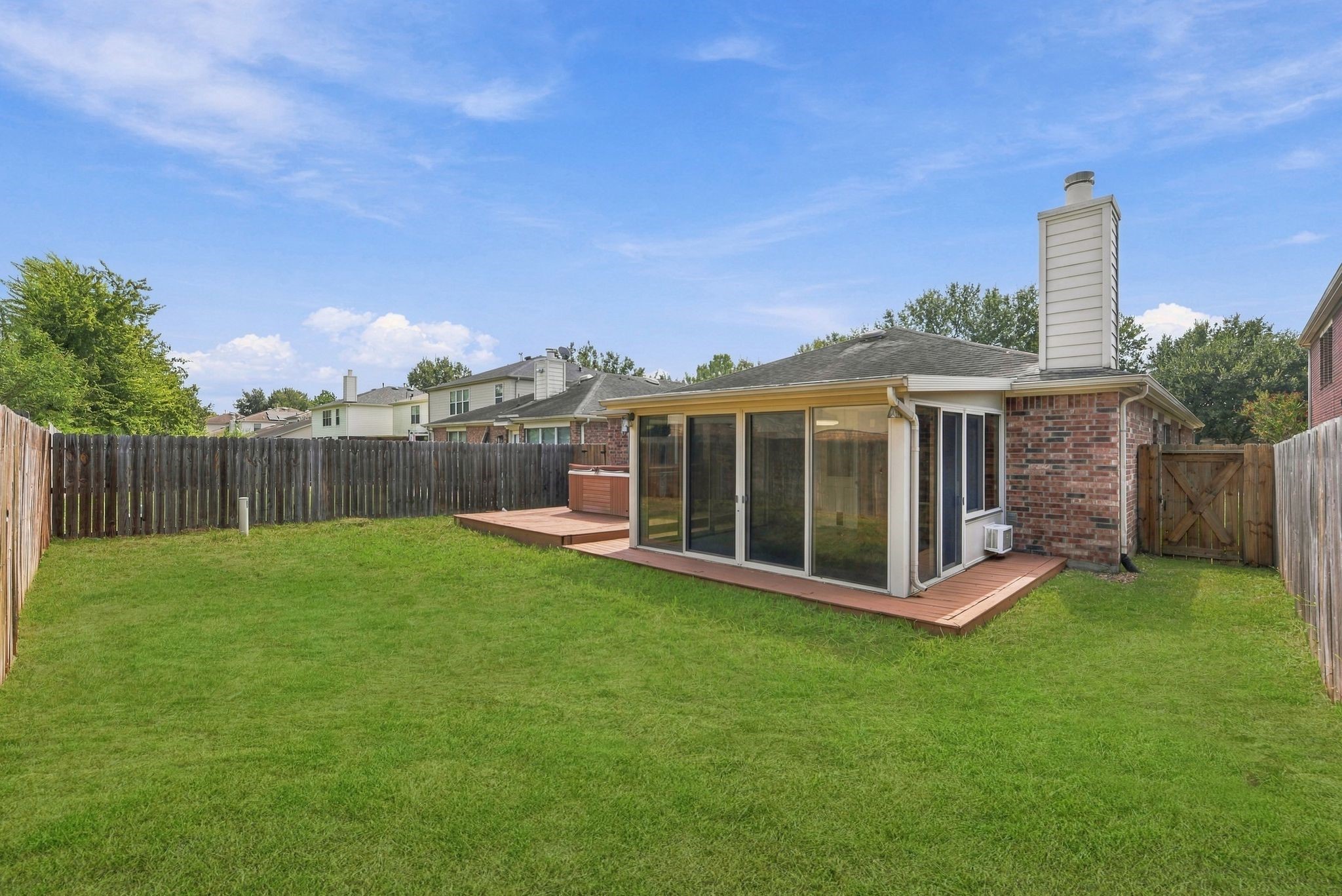 17438 Hoover Gardens Drive, Houston, TX 77095