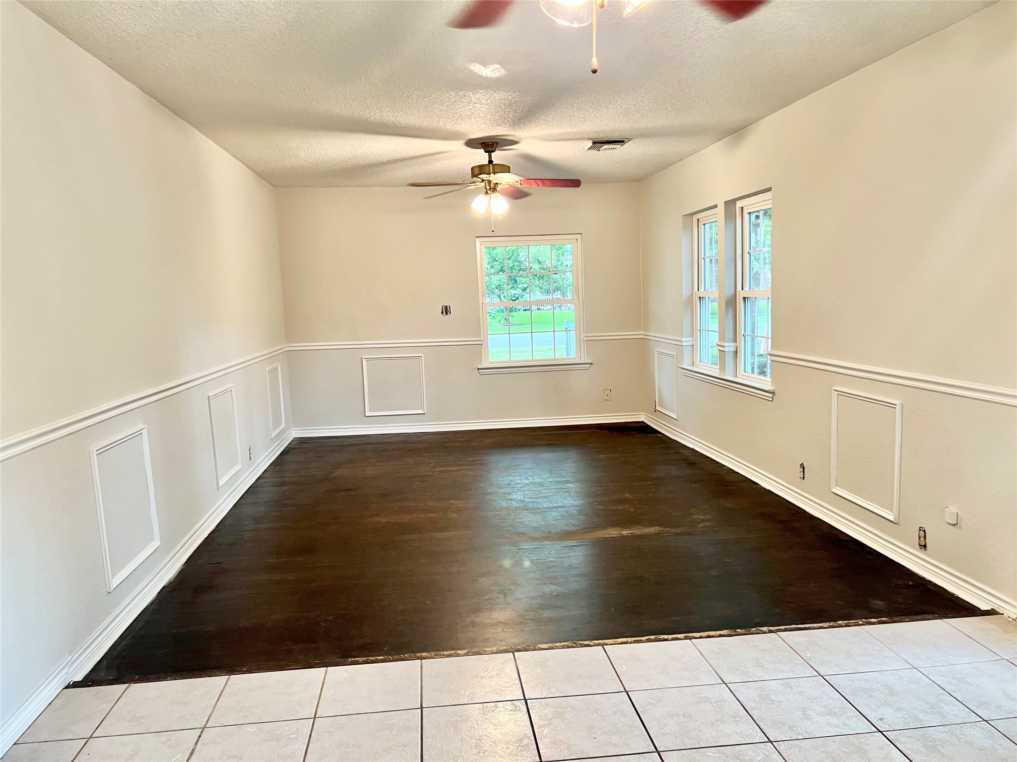 Beautiful hardwood flooring is in several rooms.