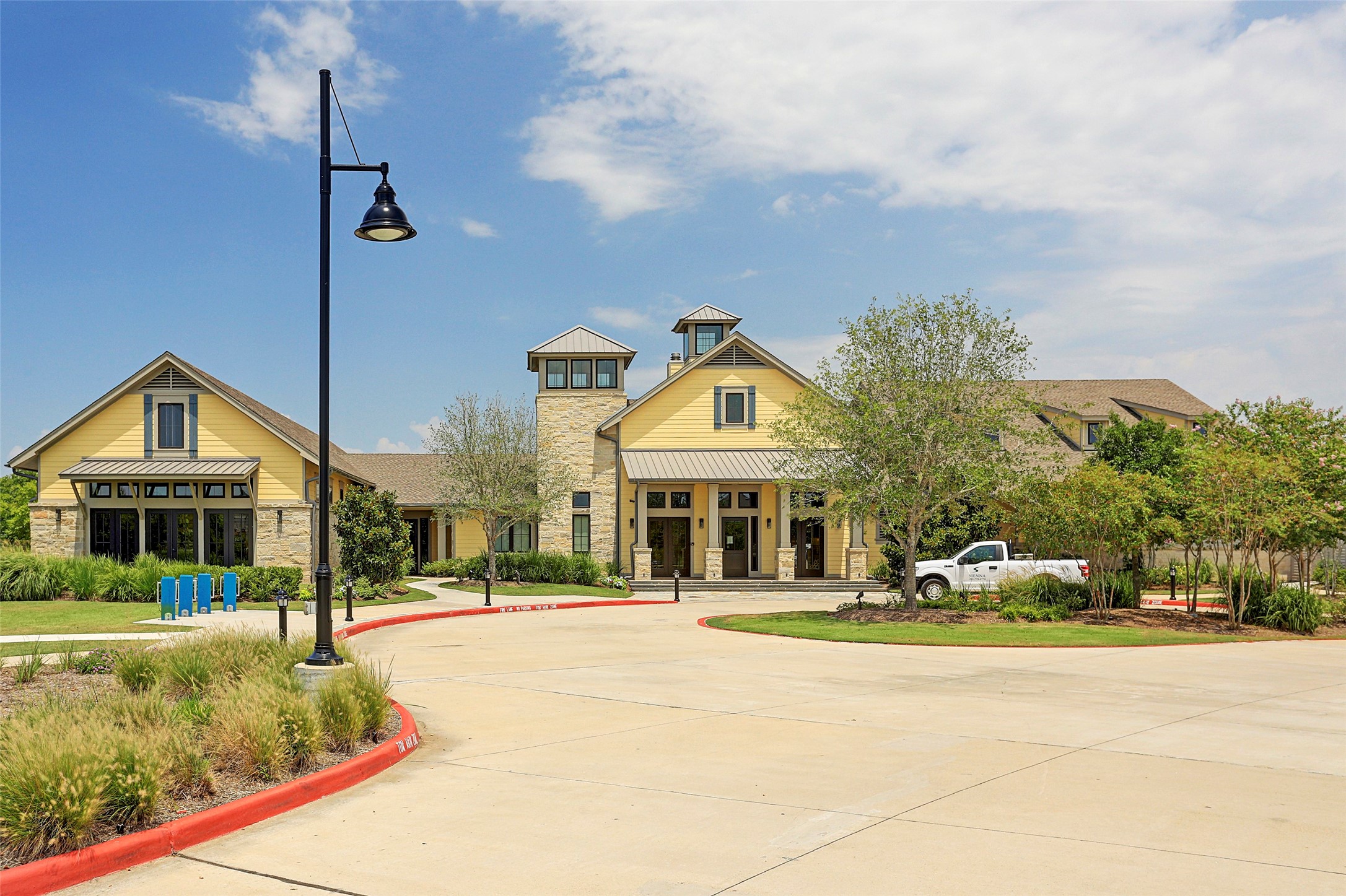 Sawmill Lake Club is a Sienna favorite. This club house offers a state of the art fitness center with group classes, a sparkling pool, playground area, picnic areas, a volleyball court, and more, all with stunning views of Sawmill Lake.