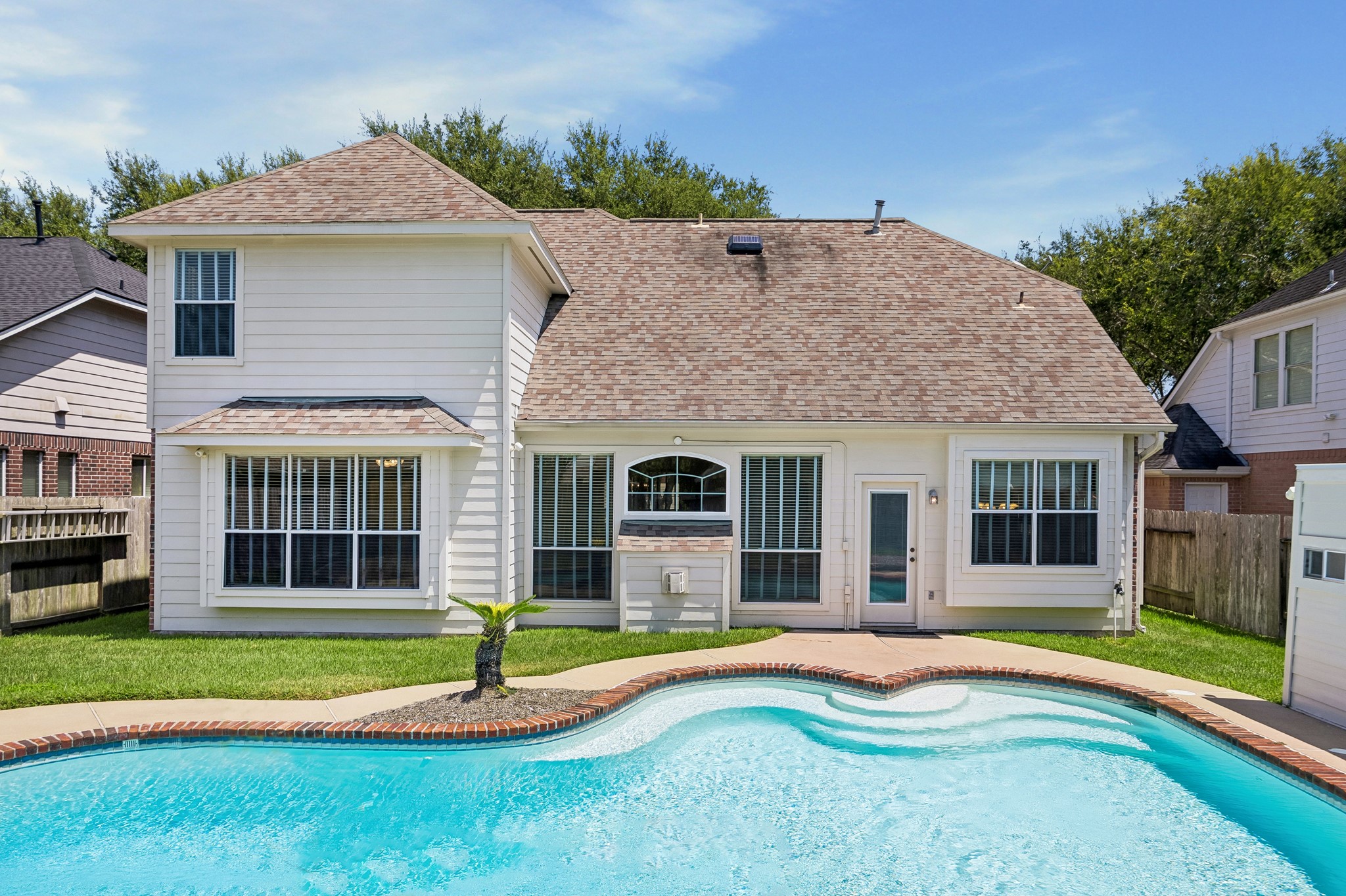 Imagine long, lazy weekends in your own backyard pool, stretching out on the tanning ledge, cooling off between cannonballs and staying outside until your fingers are "pruny" and the sun starts to set.