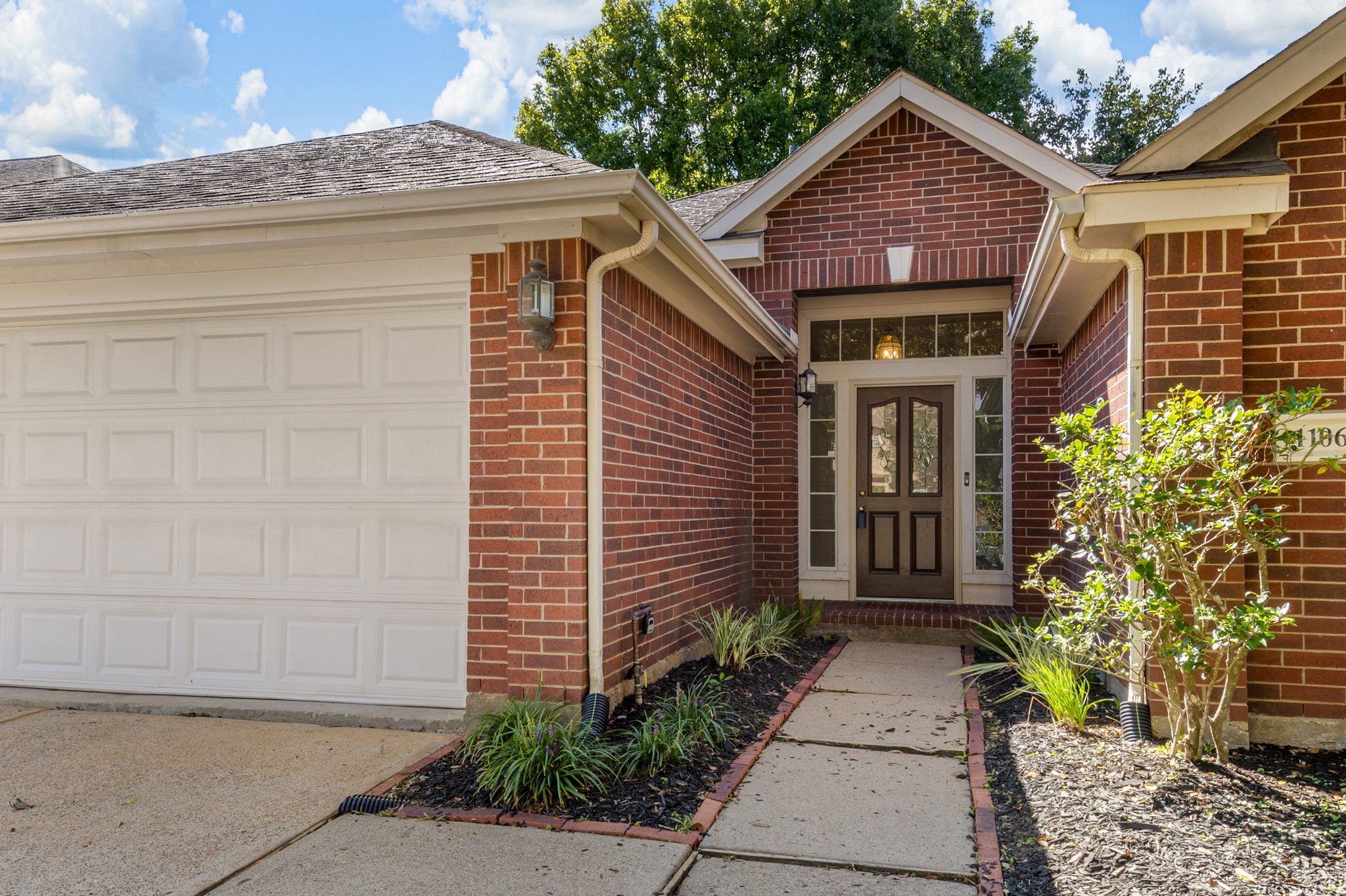1106 Kerri Court, Sugar Land, TX 77479 1106 Kerri Court, Sugar Land, TX 77479