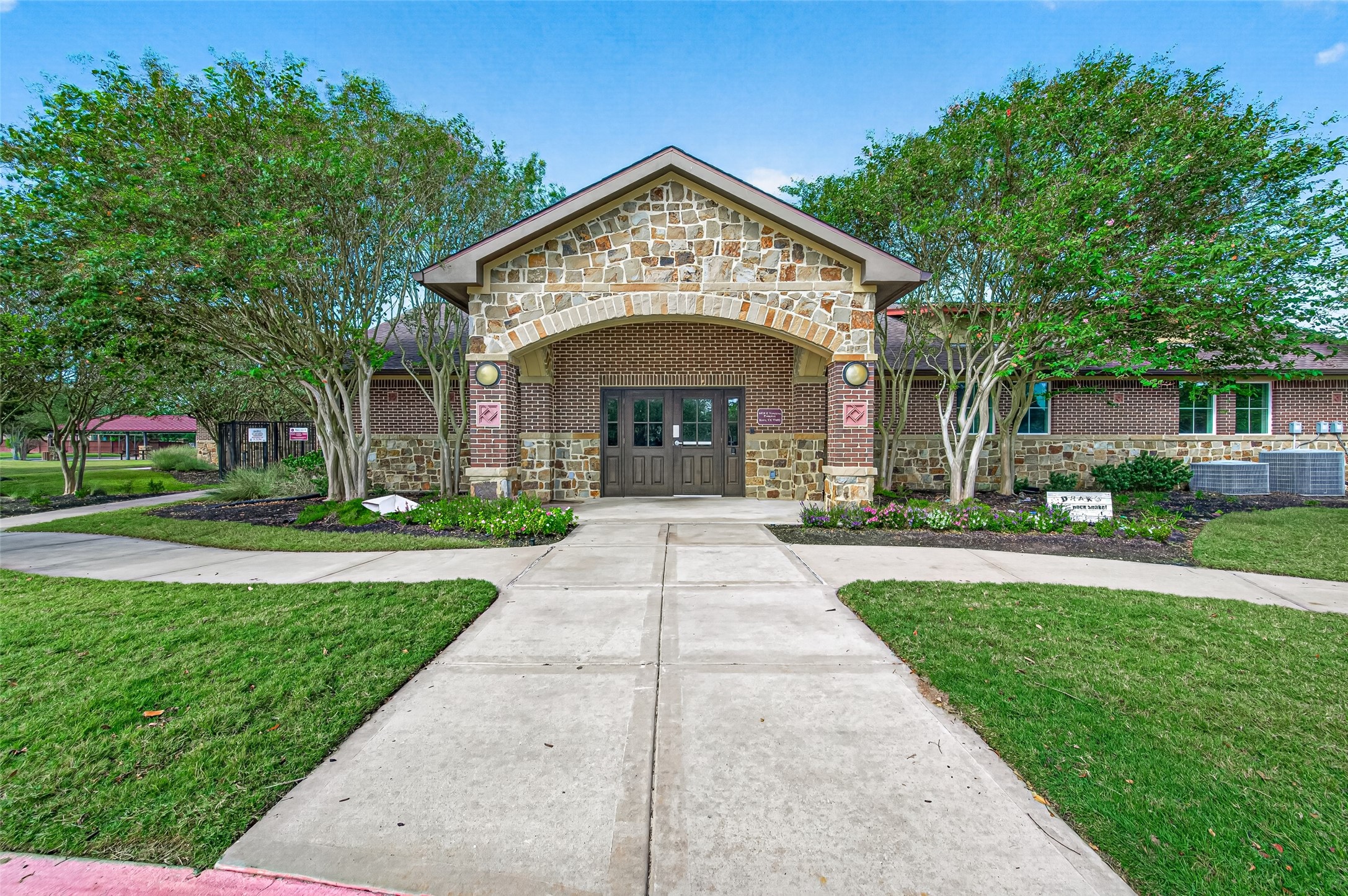4719 Torcello Falls Lane, Katy, TX 77449