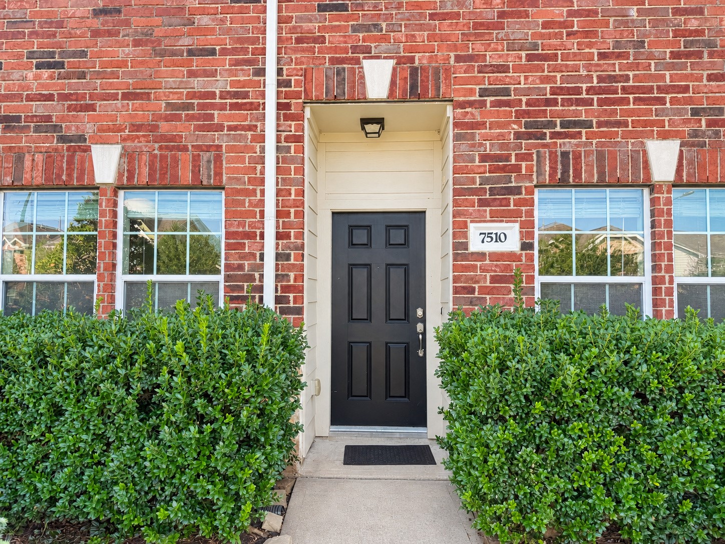 7510 Pavilion Drive, Houston, TX 77083 7510 Pavilion Drive, Houston, TX 77083