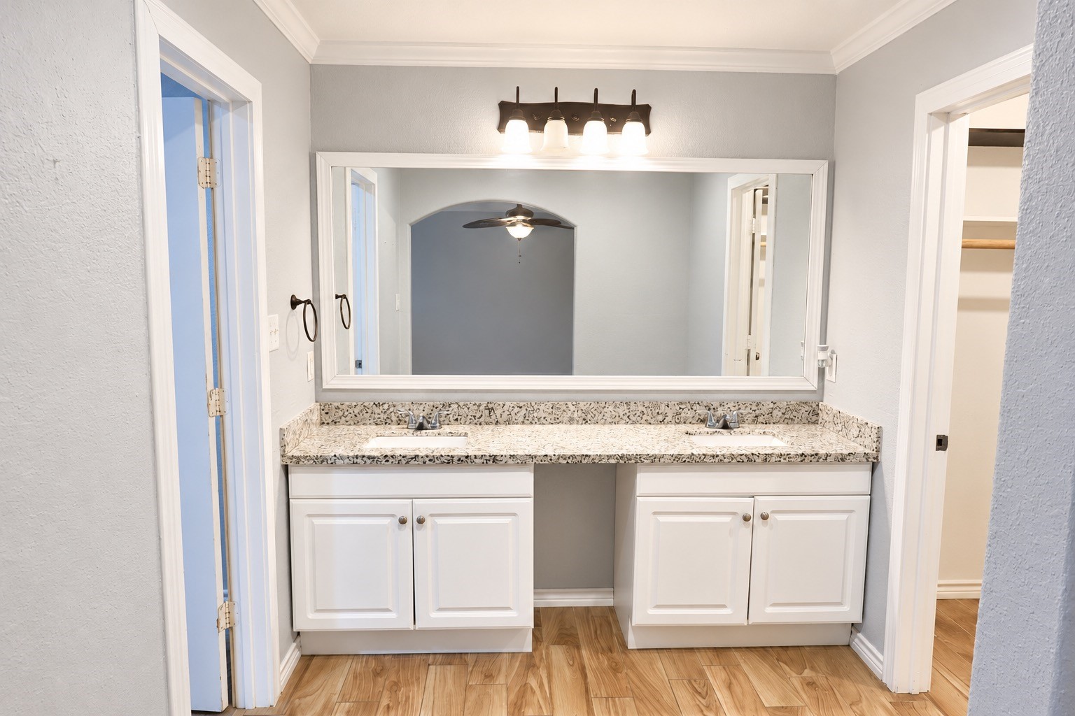 302 County Road 893, Angleton, TX 77515
