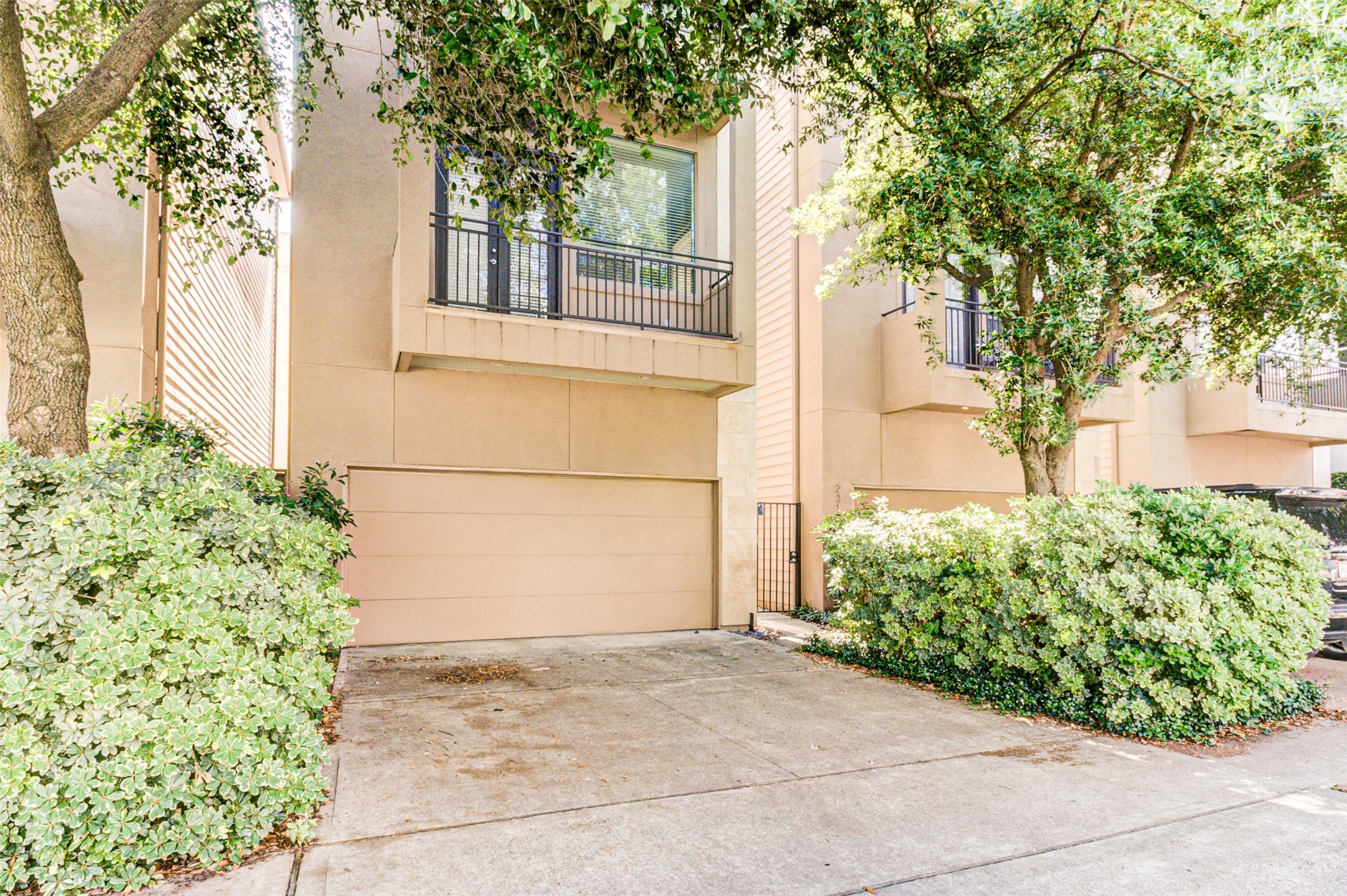 2314 Arabelle Street, Houston, TX 77007 2314 Arabelle Street, Houston, TX 77007
