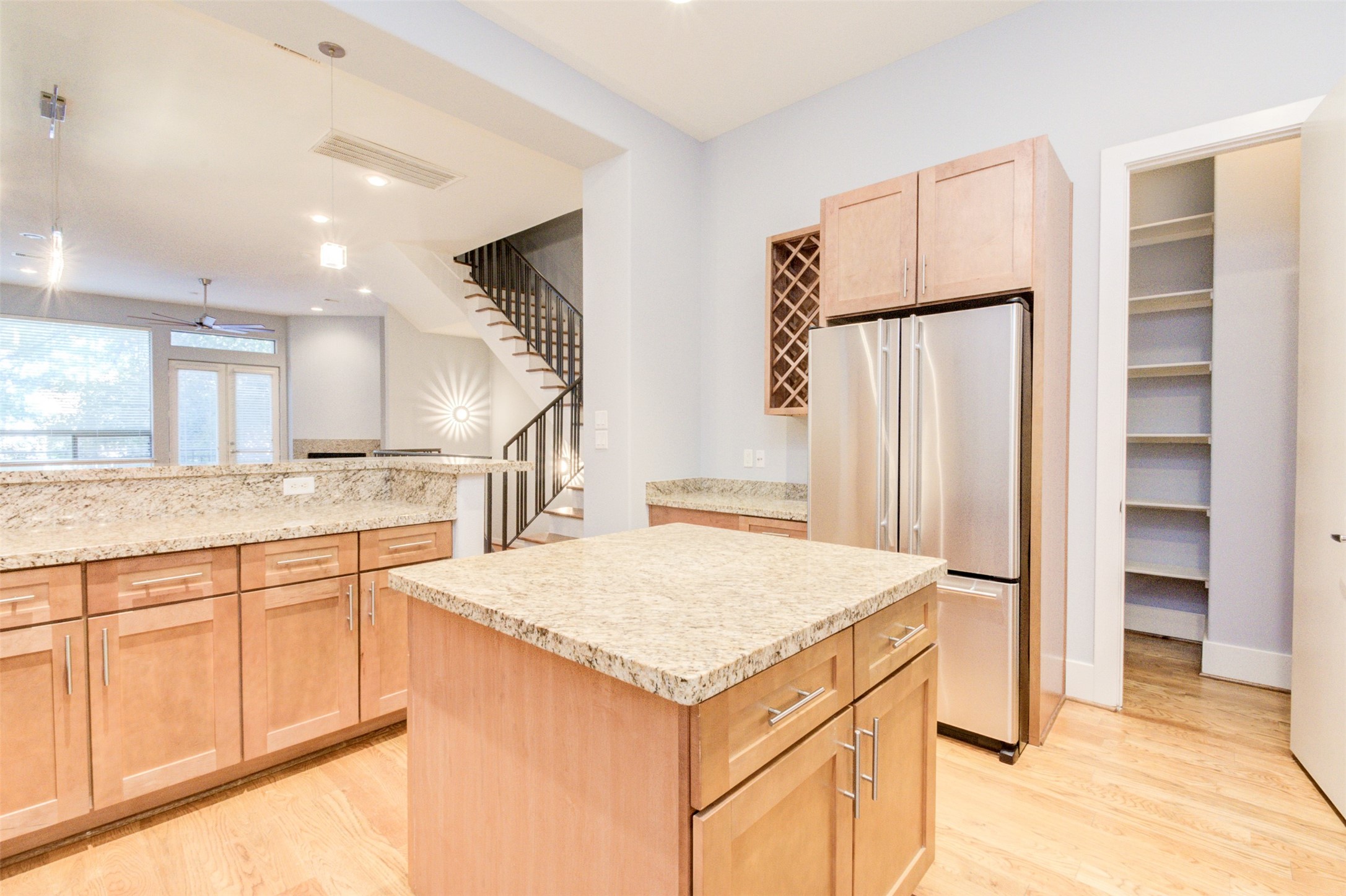2314 Arabelle Street, Houston, TX 77007 2314 Arabelle Street, Houston, TX 77007