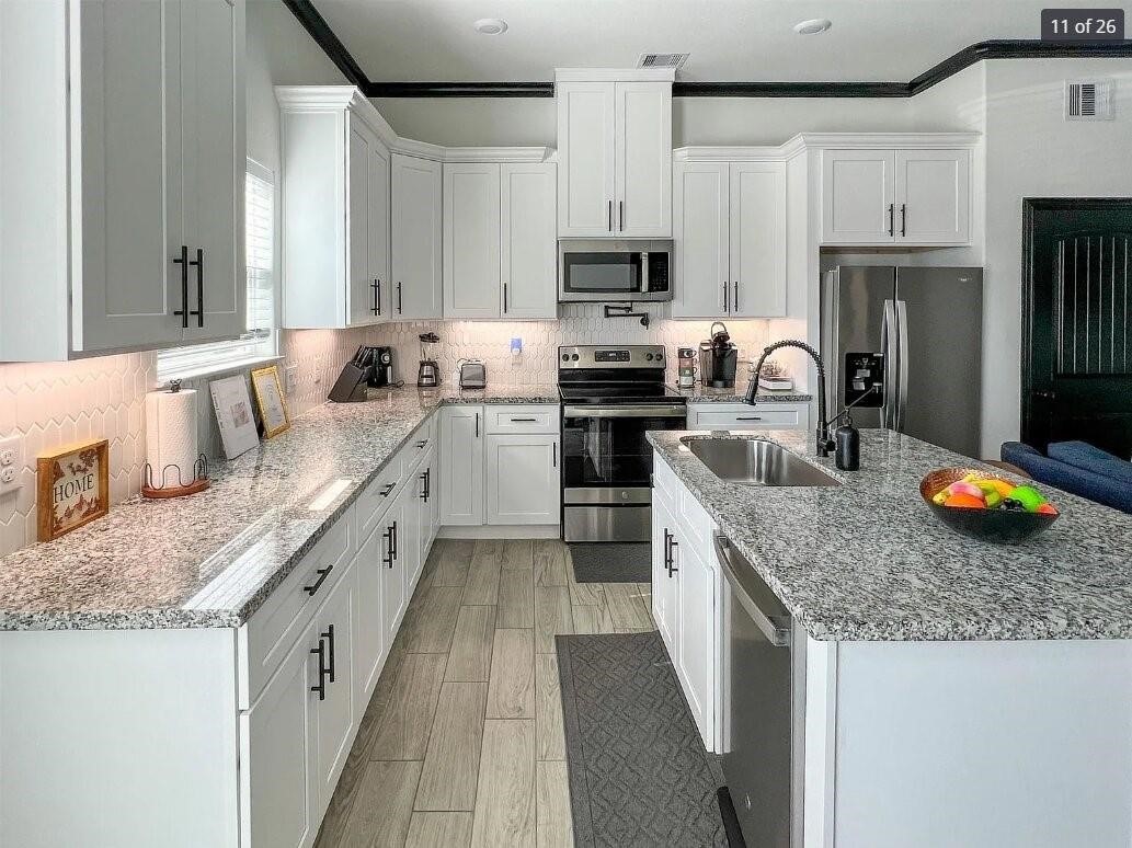 3407 Sakowitz Street, Houston, TX 77026 3407 Sakowitz Street, Houston, TX 77026