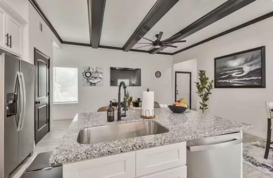 3407 Sakowitz Street, Houston, TX 77026 3407 Sakowitz Street, Houston, TX 77026