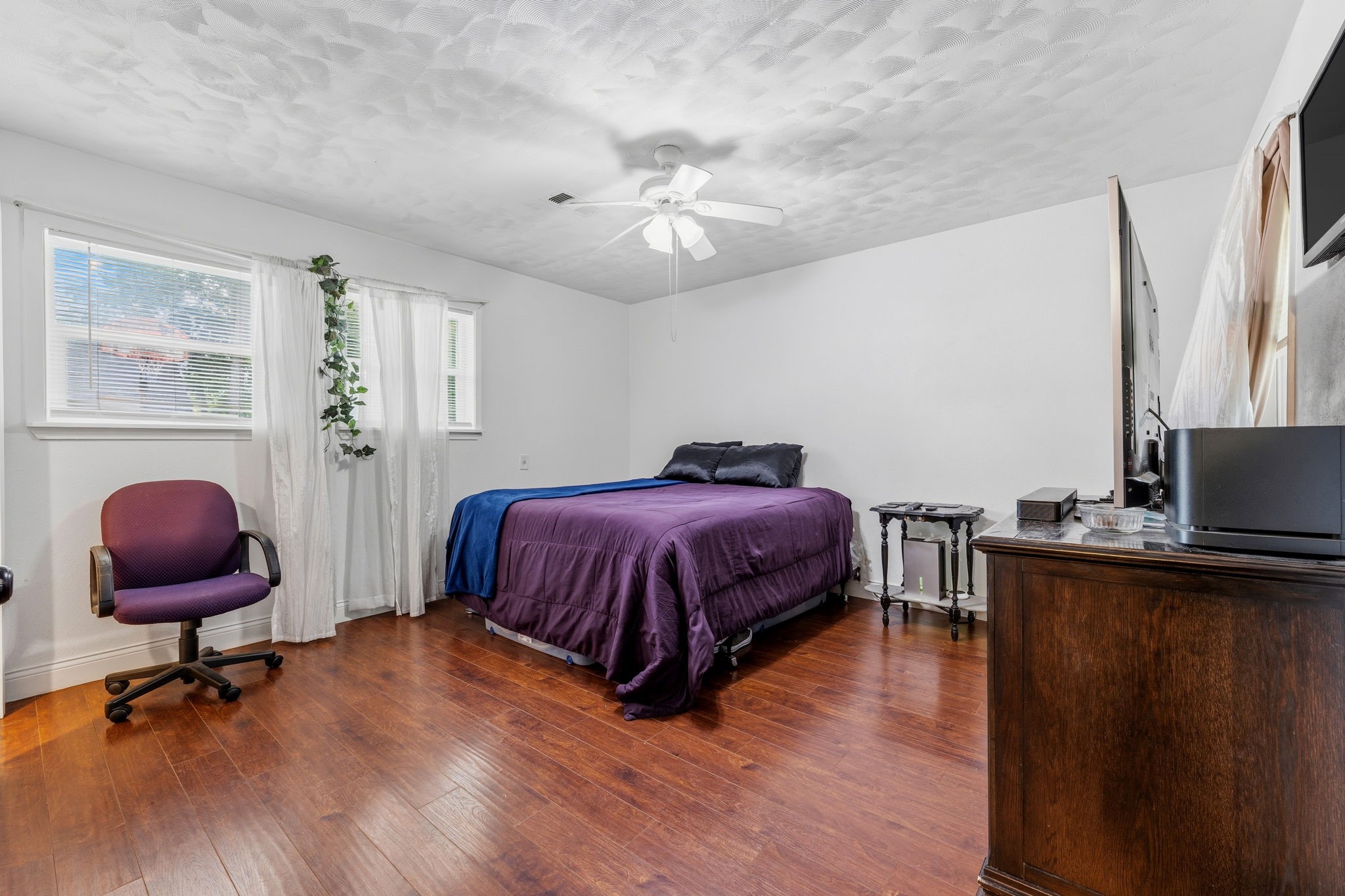 1034 Royal Oak Drive, Dickinson, TX 77539 1034 Royal Oak Drive, Dickinson, TX 77539