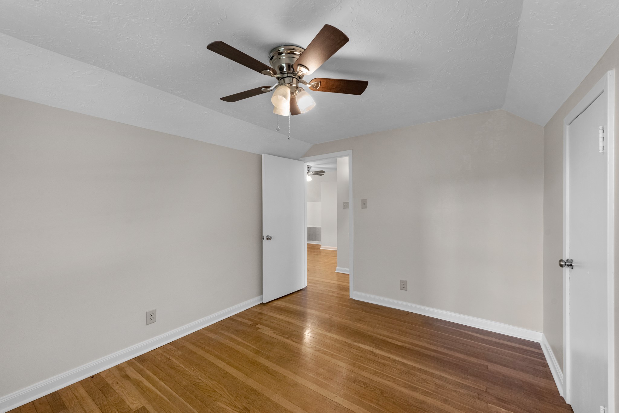 7475 Ashburn Street, Houston, TX 77061