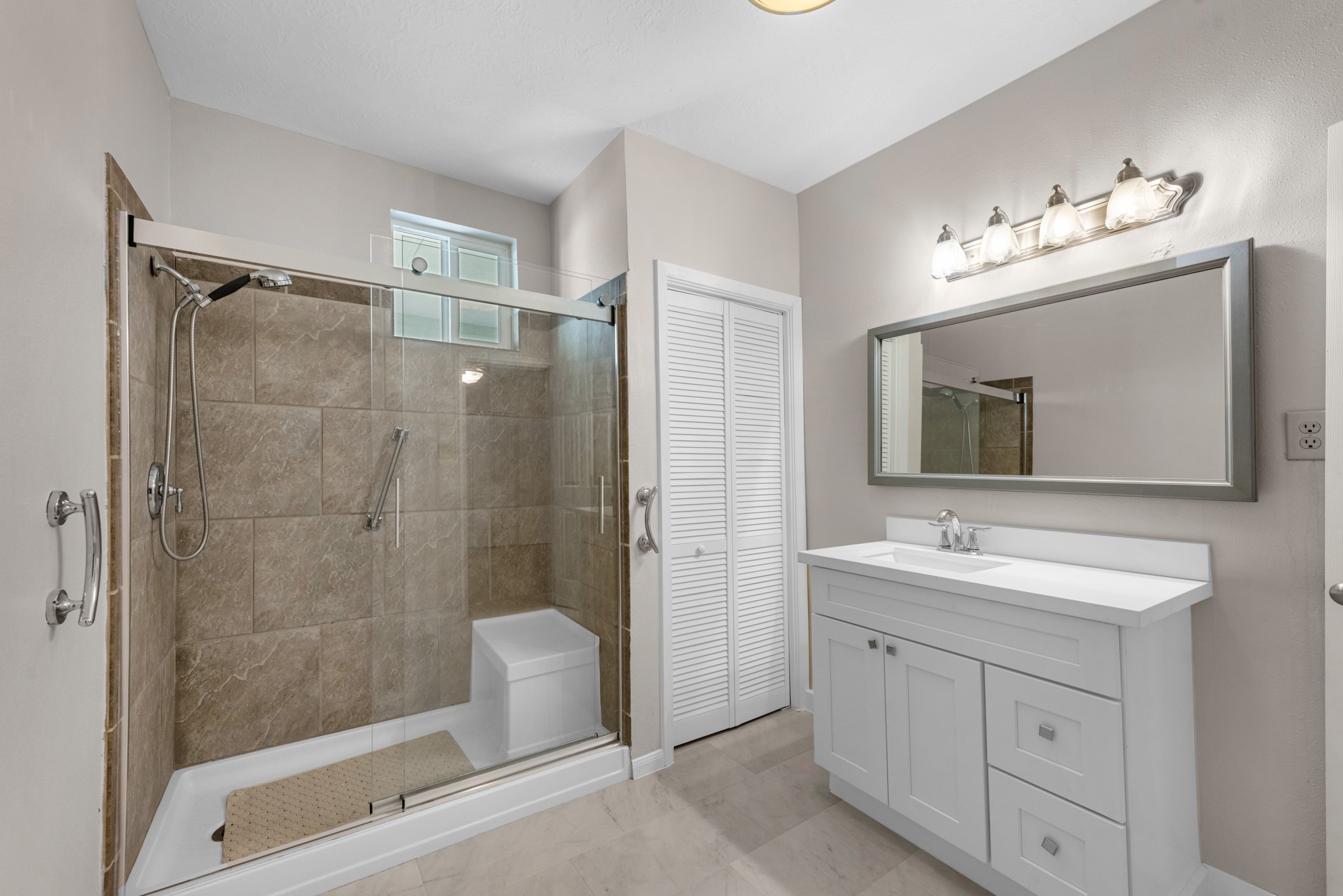 7475 Ashburn Street, Houston, TX 77061