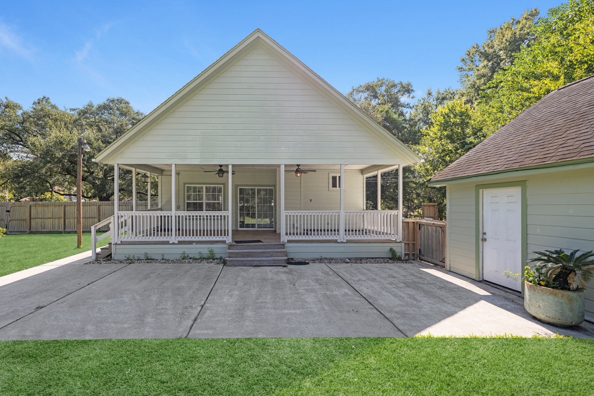 7475 Ashburn Street, Houston, TX 77061