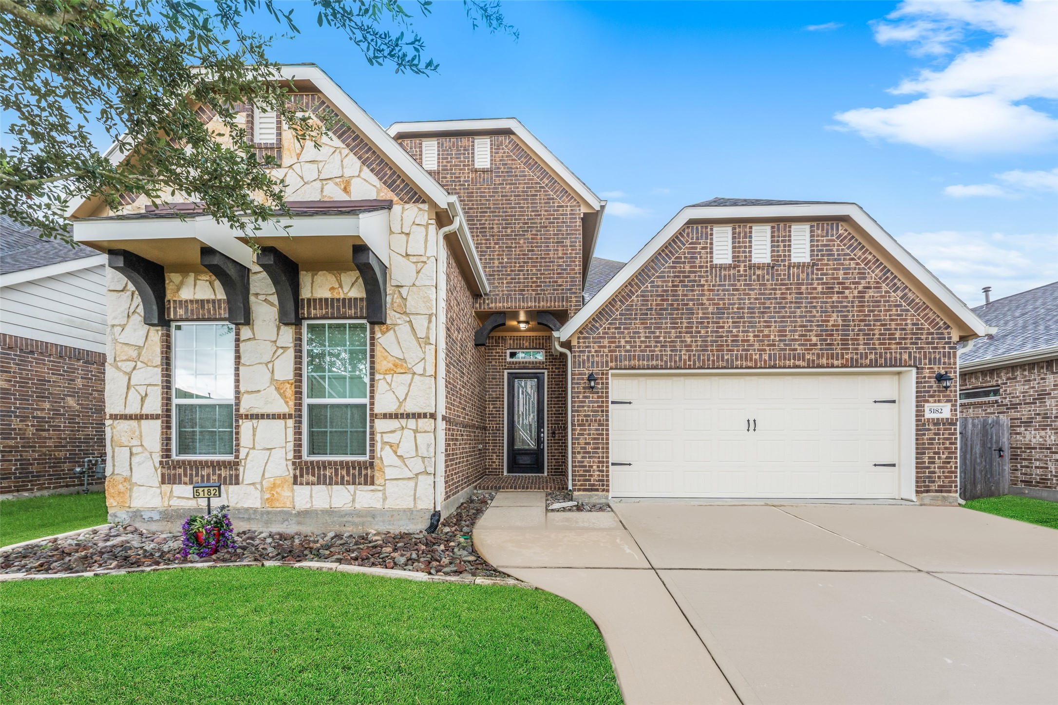 5182 Echo Falls Drive, Alvin, TX 77511 5182 Echo Falls Drive, Alvin, TX 77511