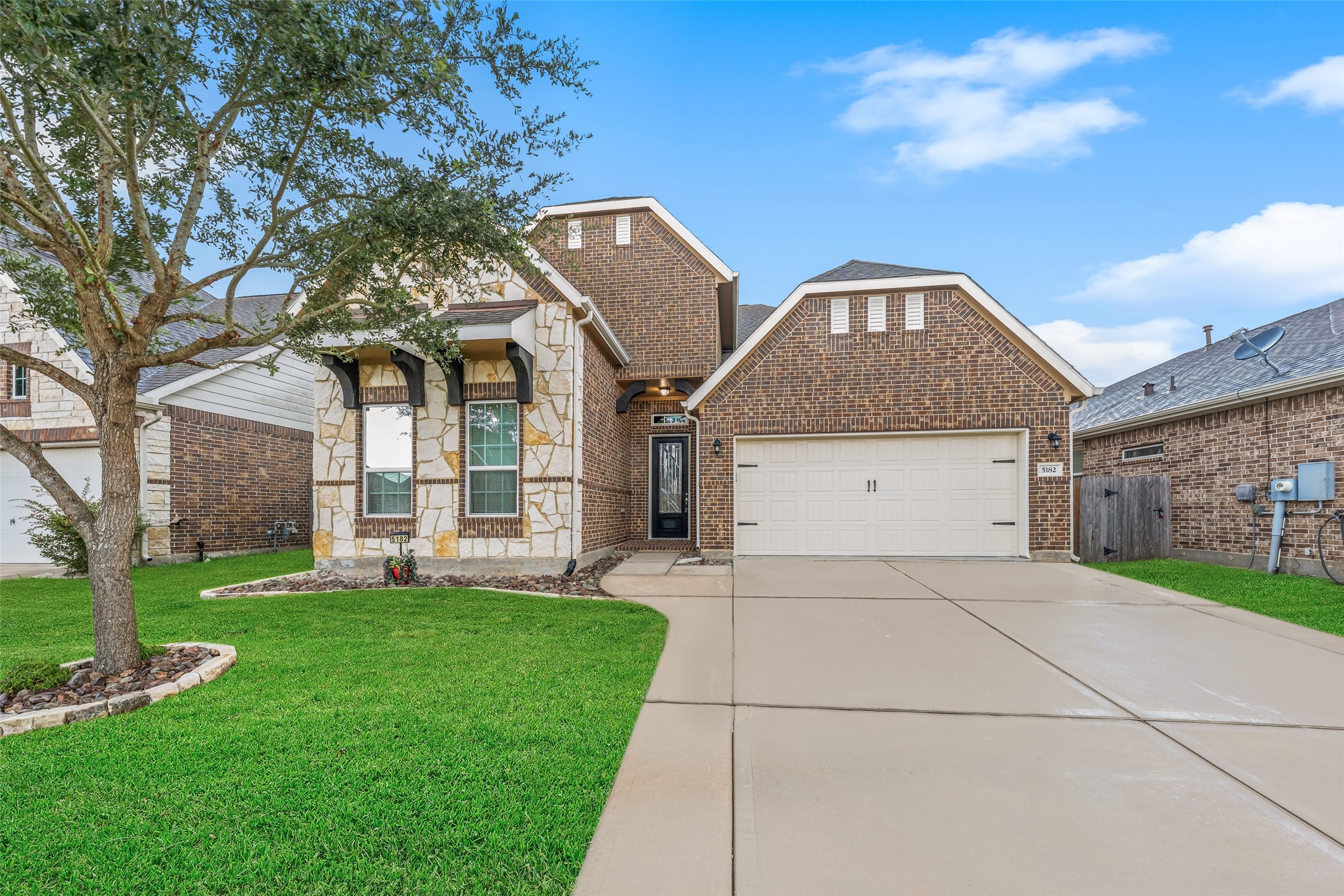 5182 Echo Falls Drive, Alvin, TX 77511 5182 Echo Falls Drive, Alvin, TX 77511