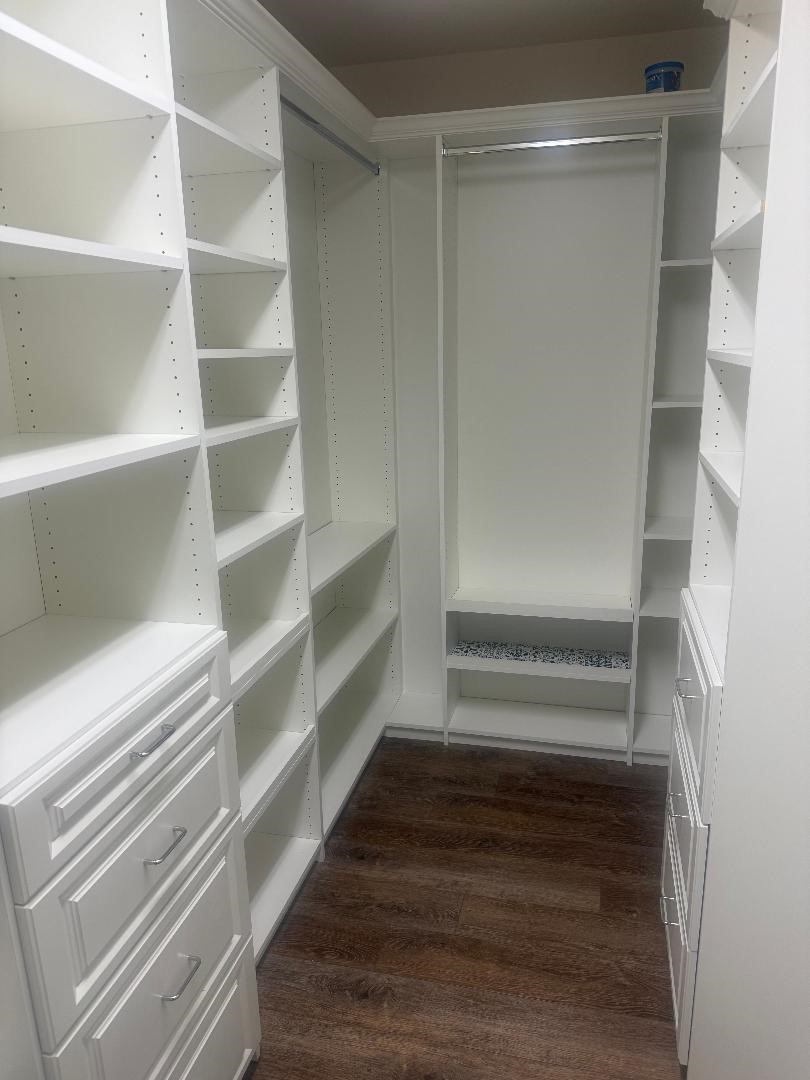 Another view of the custom closet, Plenty of room for all your fashion needs!