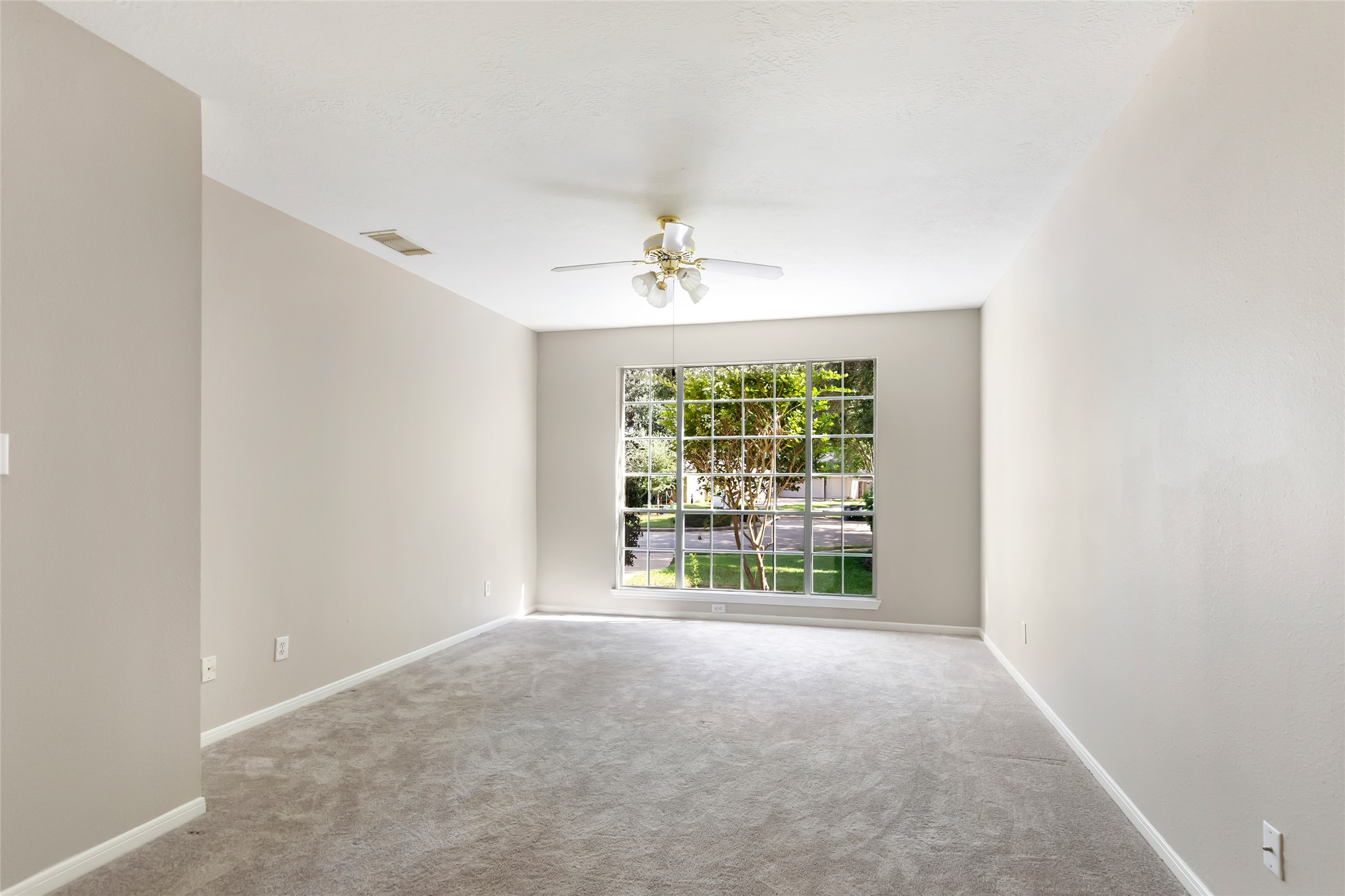 Large primary bedroom