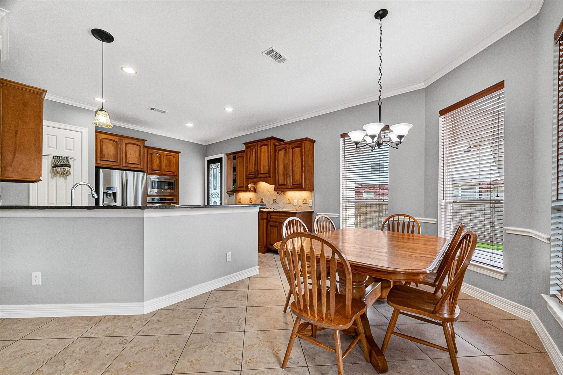 Large breakfast area