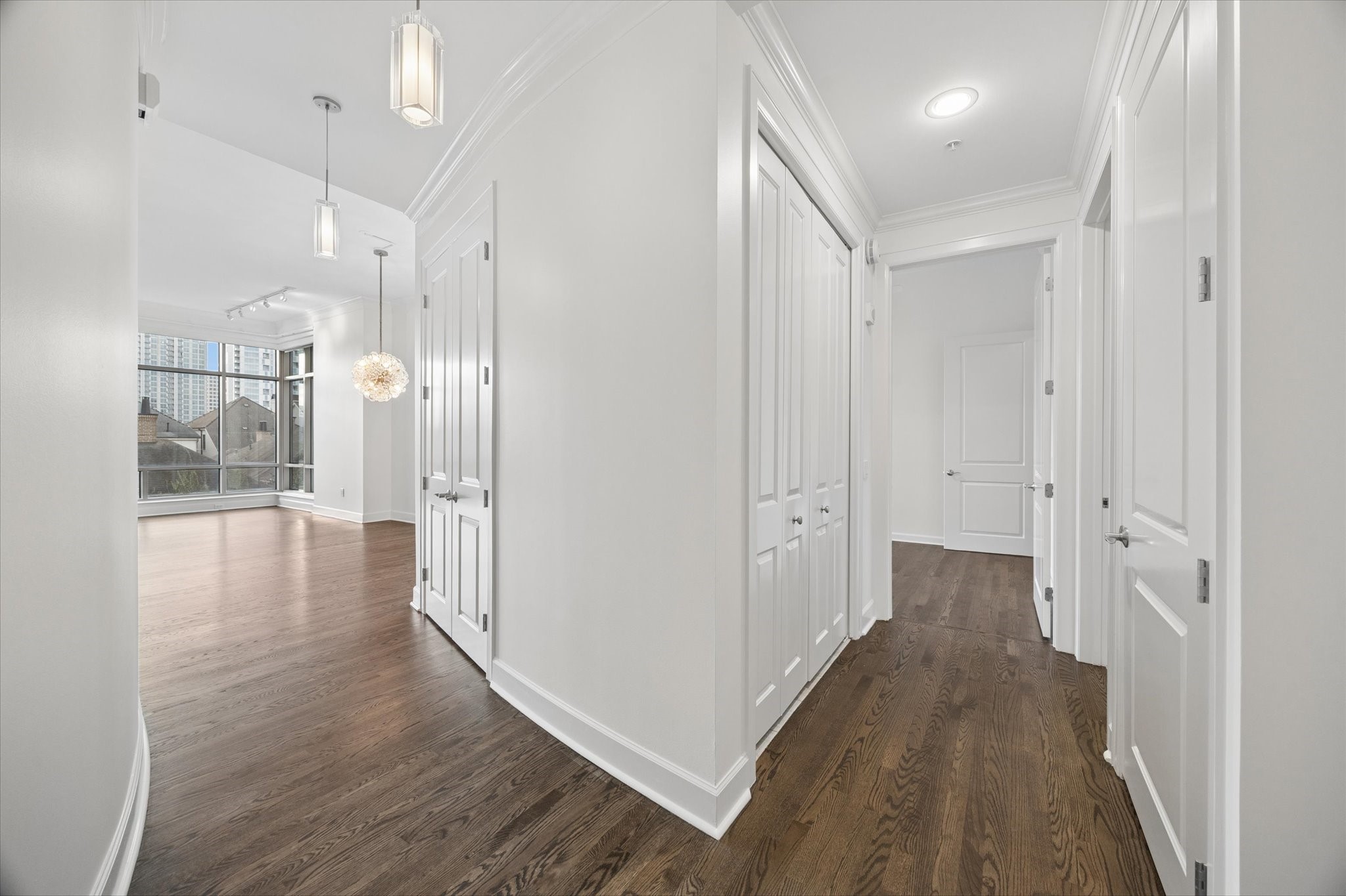 2211 Briarglen Drive, #508, Houston, TX 77027