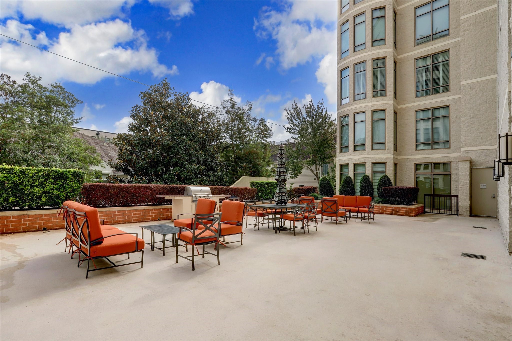 2211 Briarglen Drive, #508, Houston, TX 77027
