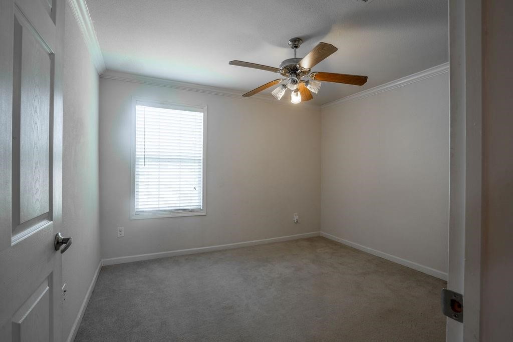 635 8th Street, San Leon, TX 77539