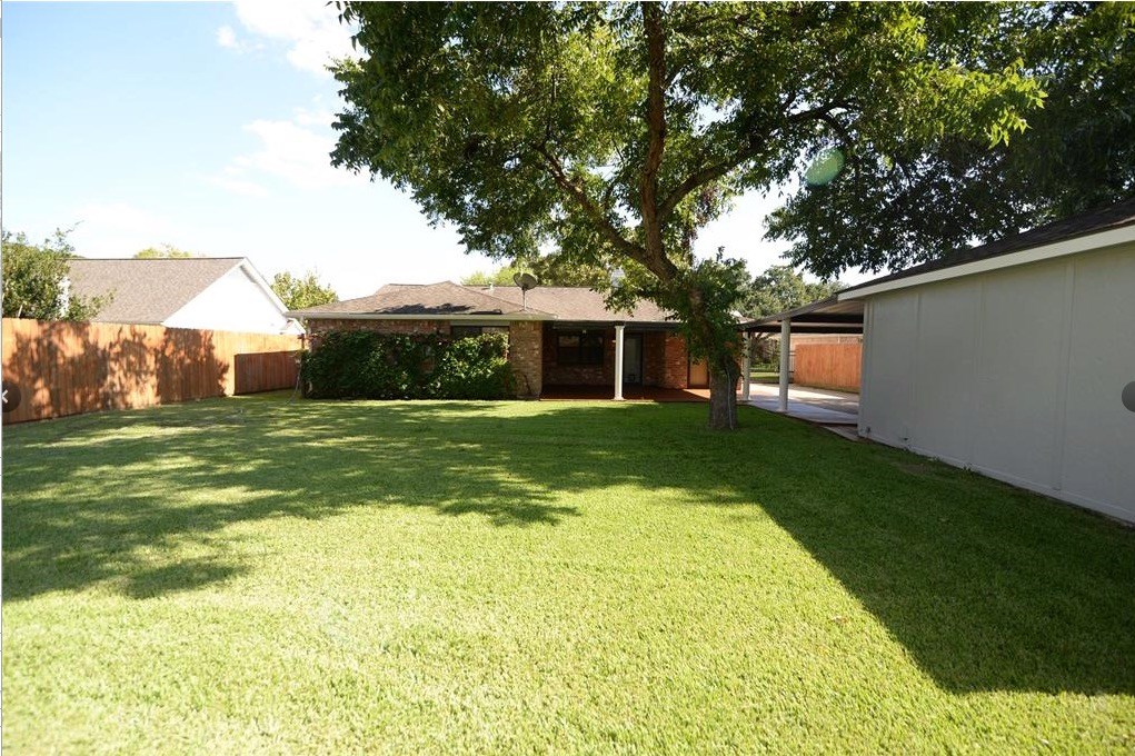 13550 Brook Hollow Drive, Sugar Land, TX 77498