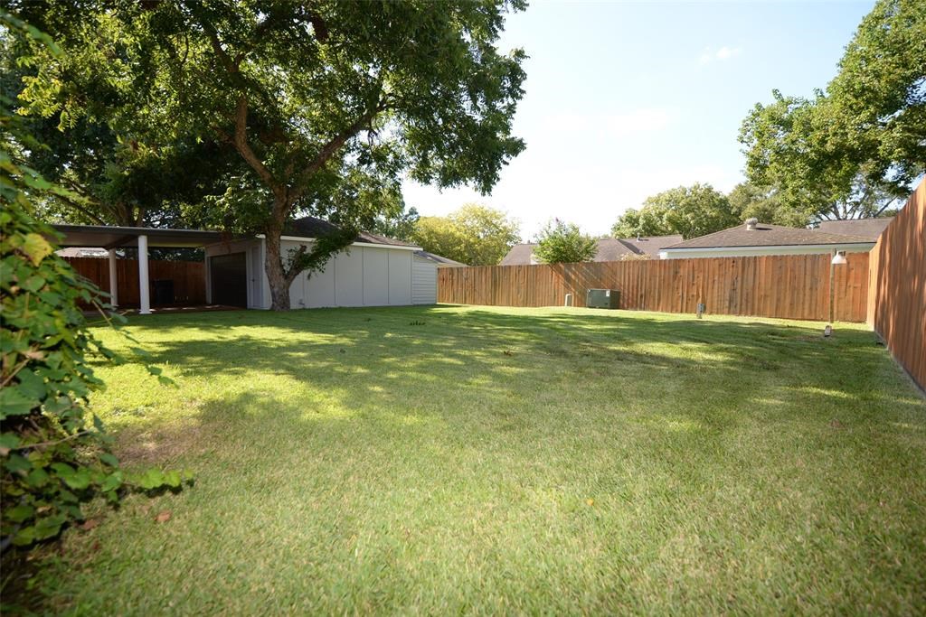 13550 Brook Hollow Drive, Sugar Land, TX 77498