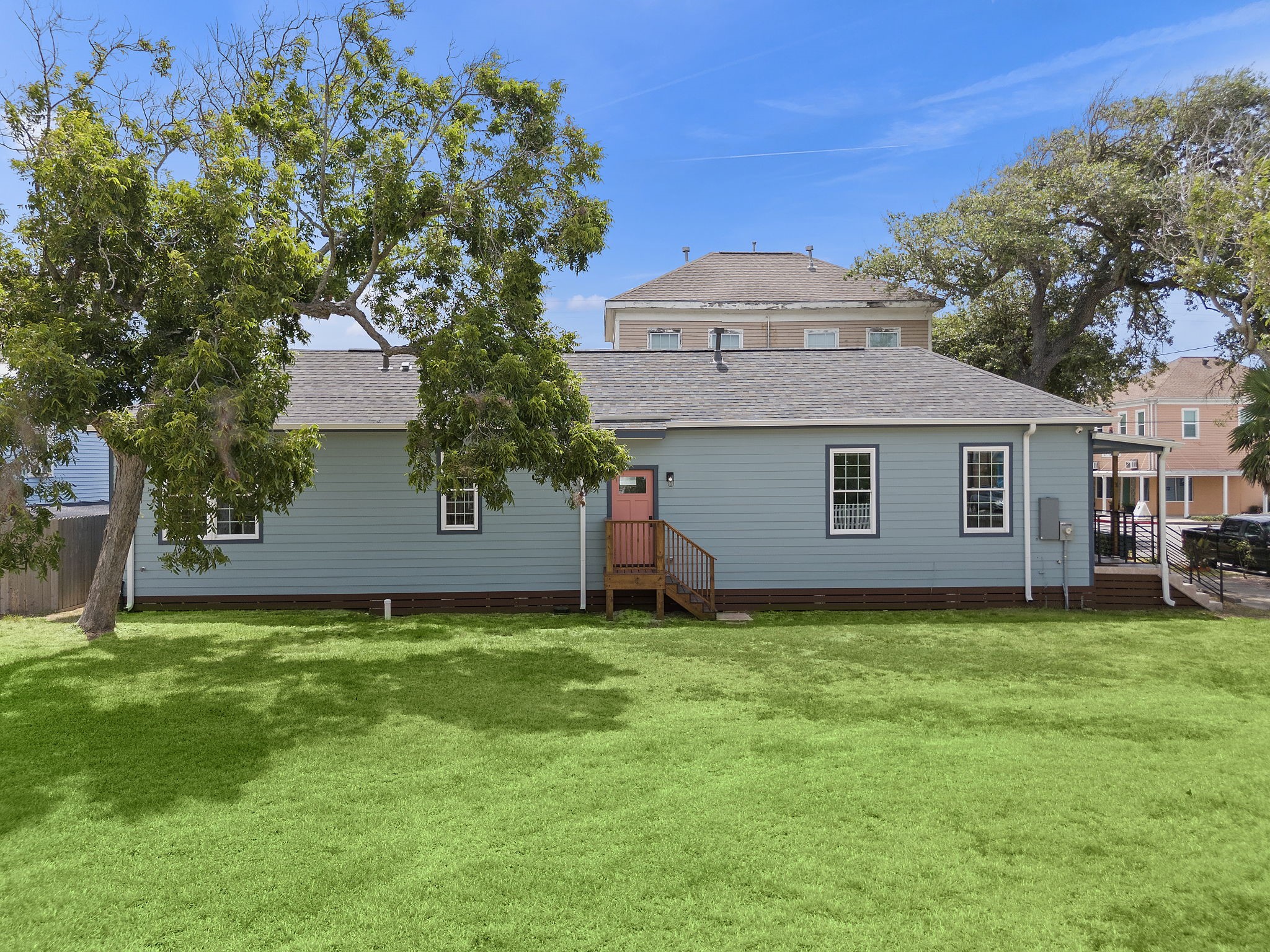 Side view of the home.