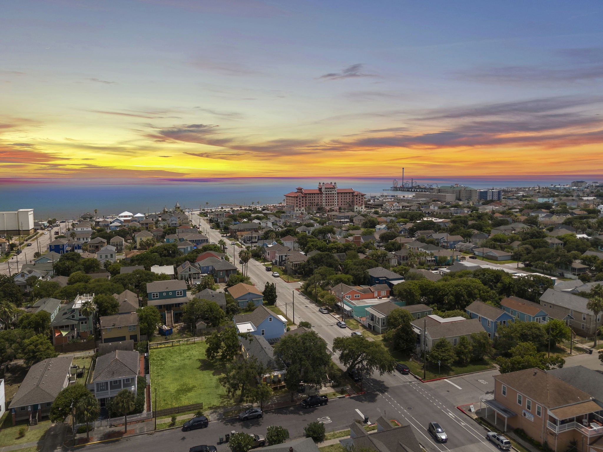 Aerial view of the home and close proximity to the Seawall and beach.