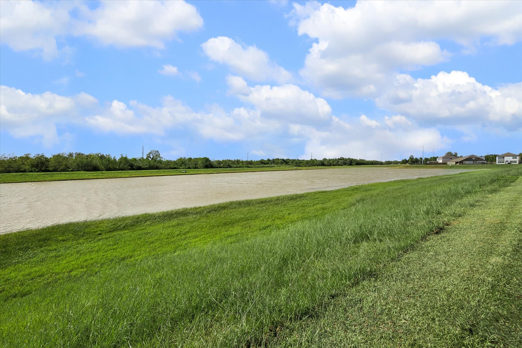 429 Lake Line Drive, Alvin, TX 77511