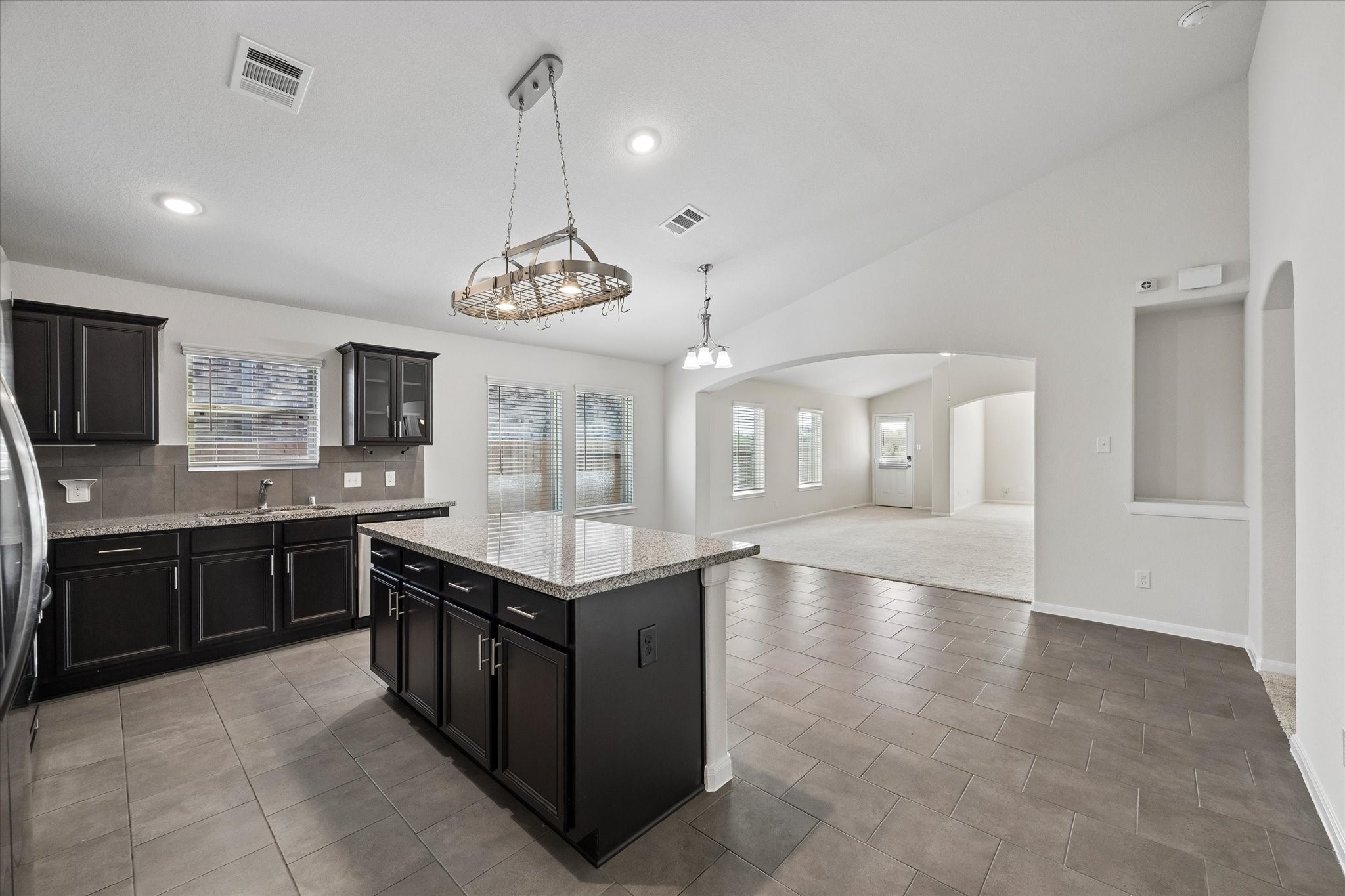 429 Lake Line Drive, Alvin, TX 77511 429 Lake Line Drive, Alvin, TX 77511