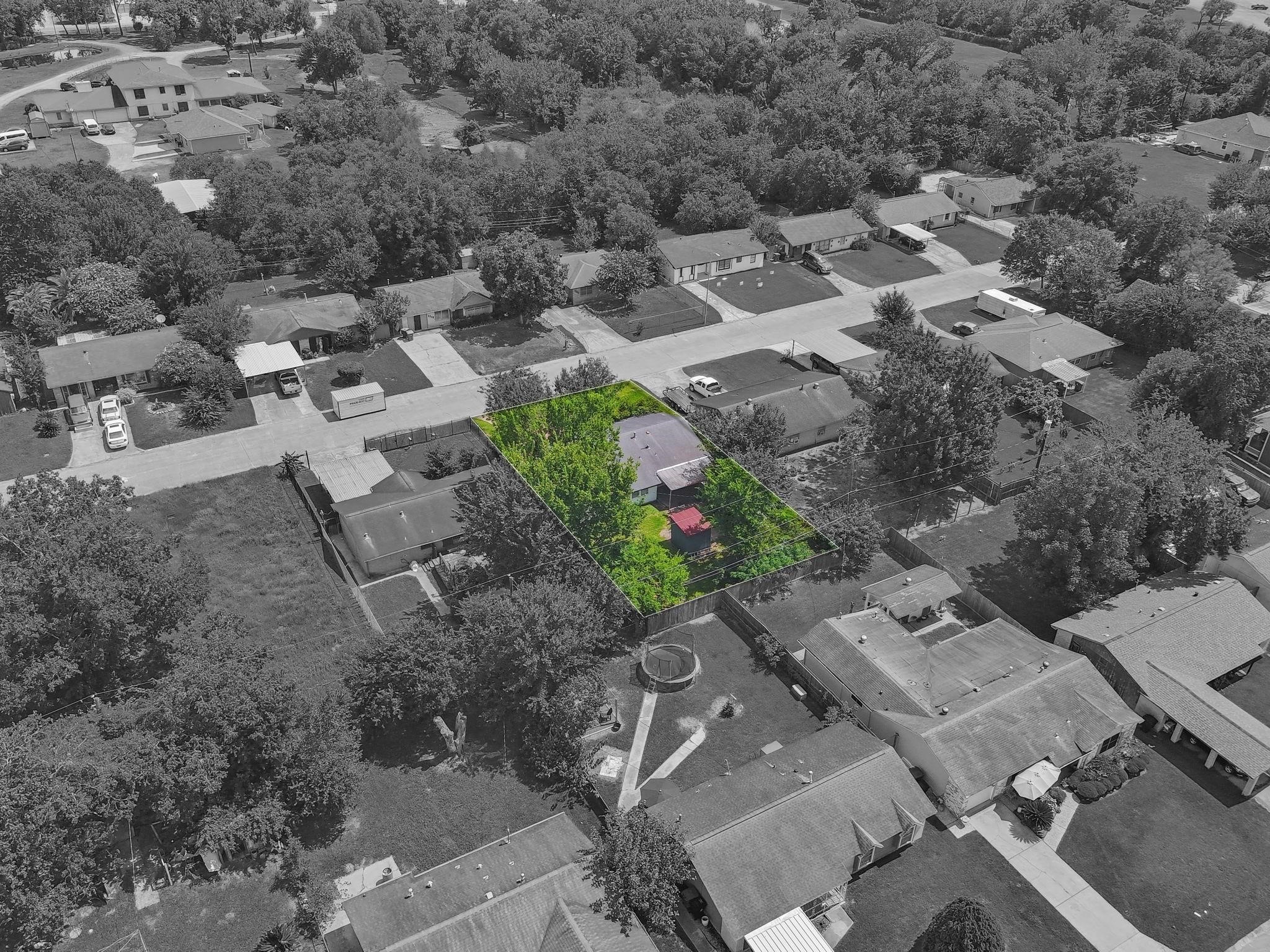 The nearby Sims Bayou Greenway Trail provides scenic opportunities for walking, jogging, and cycling, adding an inviting outdoor lifestyle to the neighborhoods appeal.