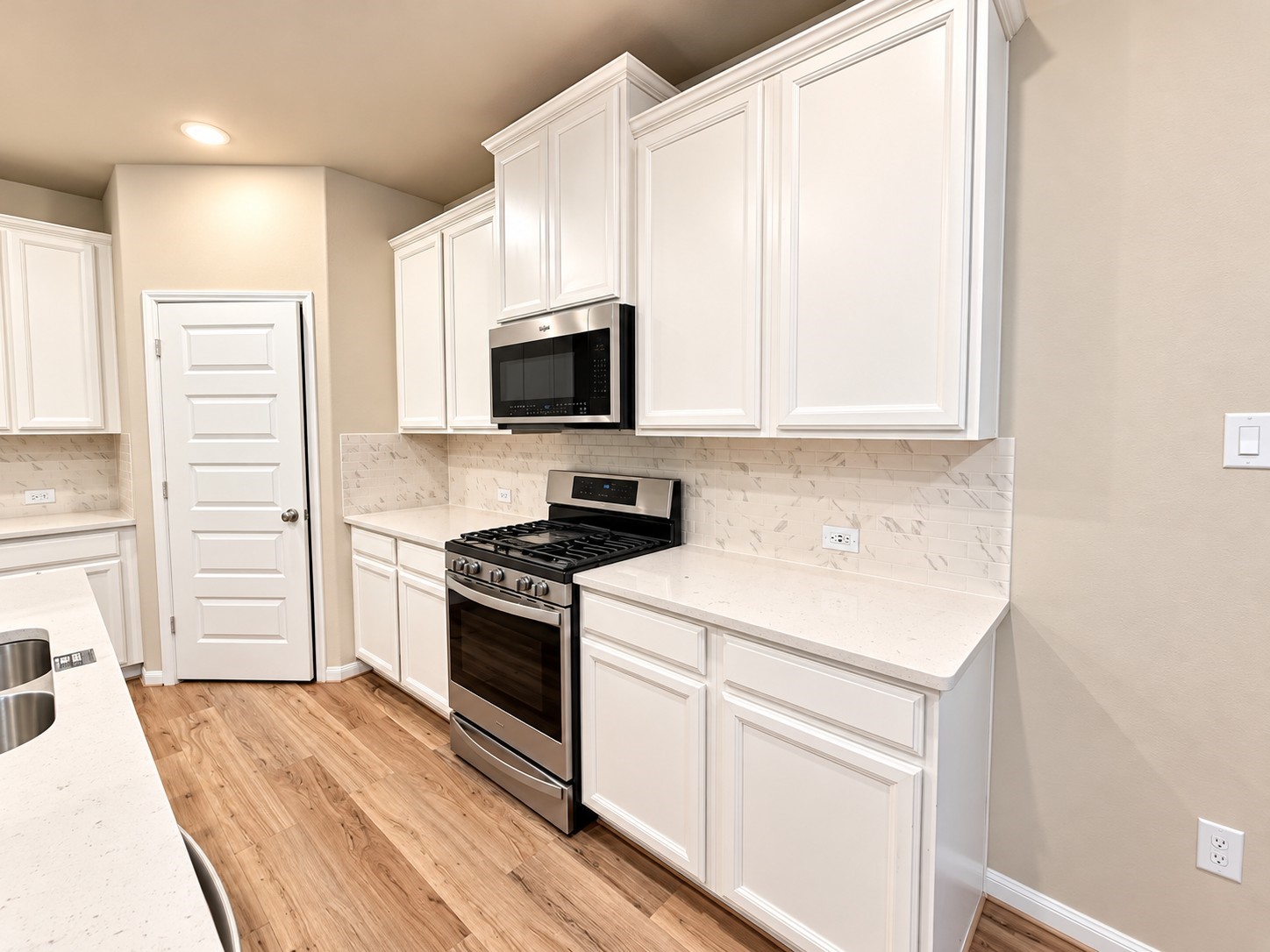 10012 Deussen Lane, Texas City, TX 77591