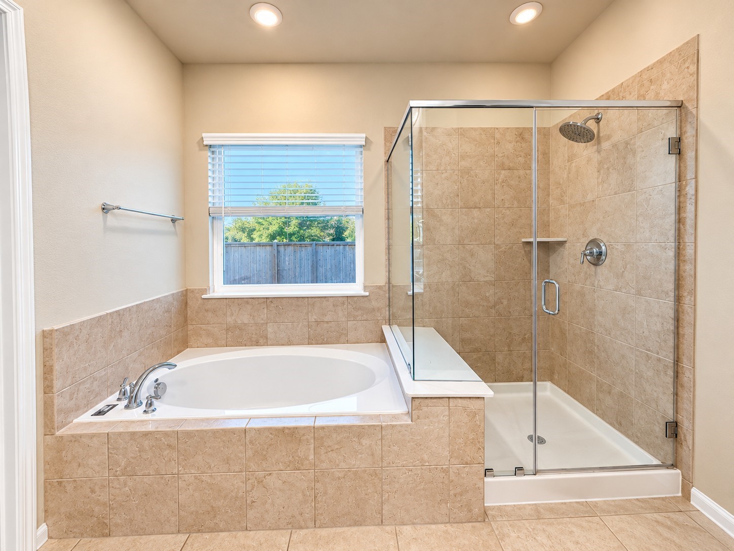 10012 Deussen Lane, Texas City, TX 77591