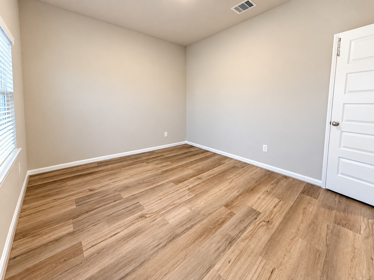 10012 Deussen Lane, Texas City, TX 77591