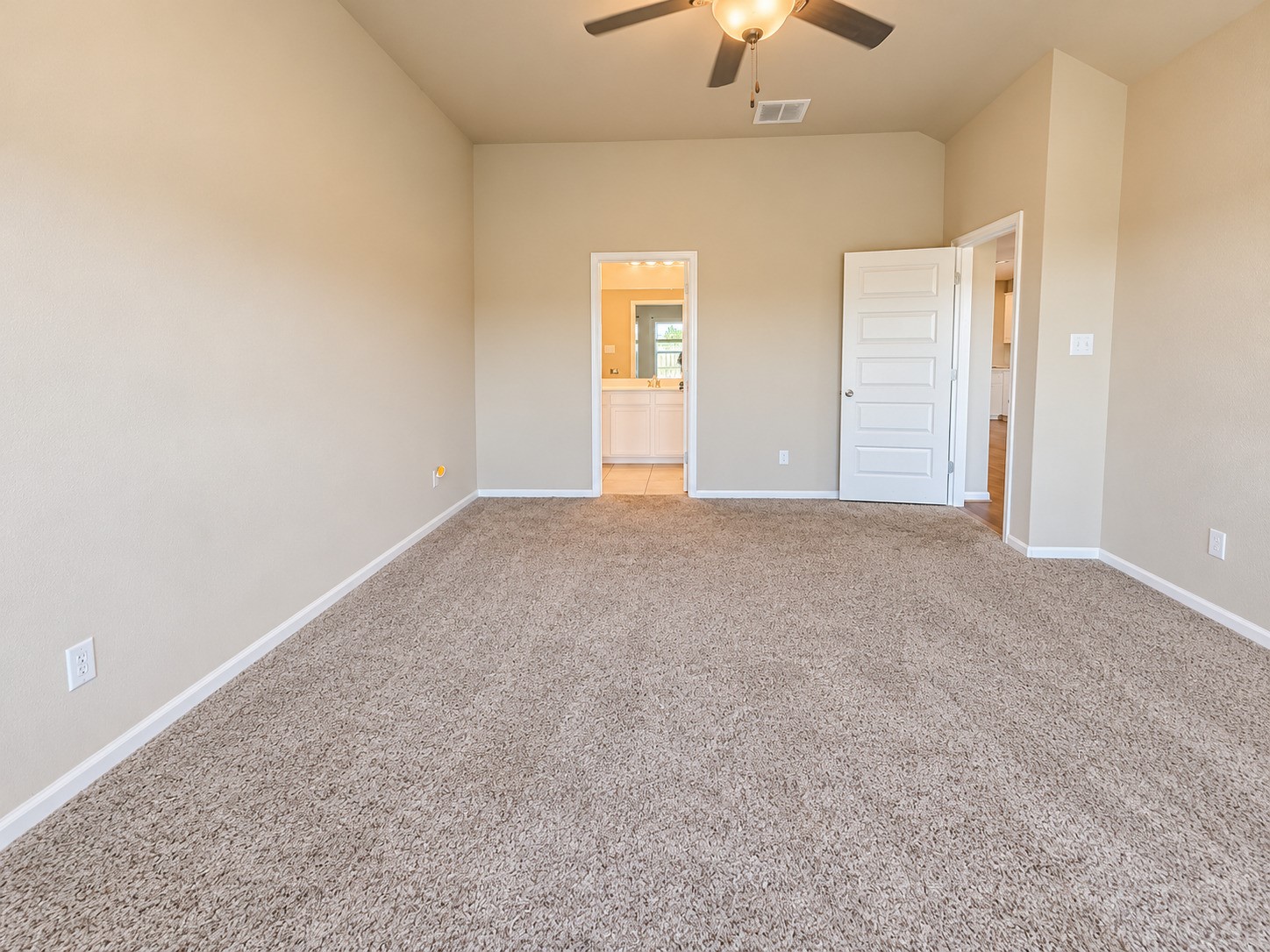 10012 Deussen Lane, Texas City, TX 77591