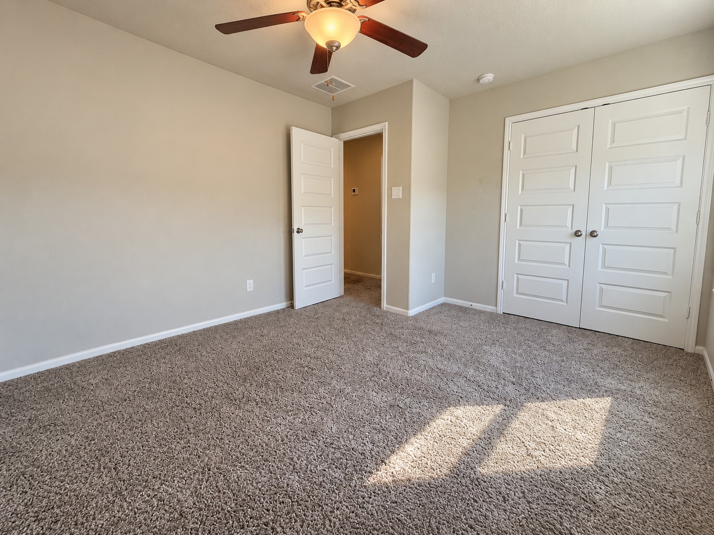 10012 Deussen Lane, Texas City, TX 77591