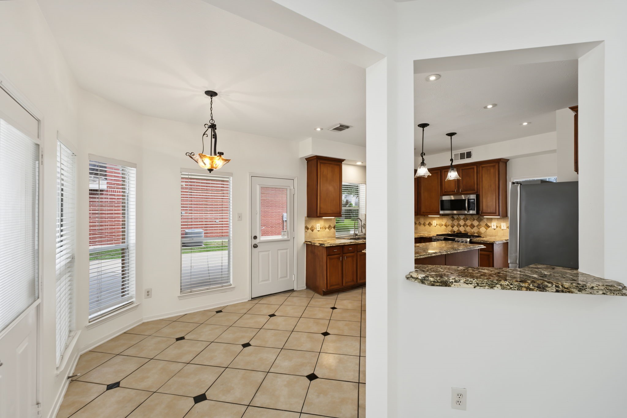 2502 Meadow Tree Lane, Spring, TX 77388