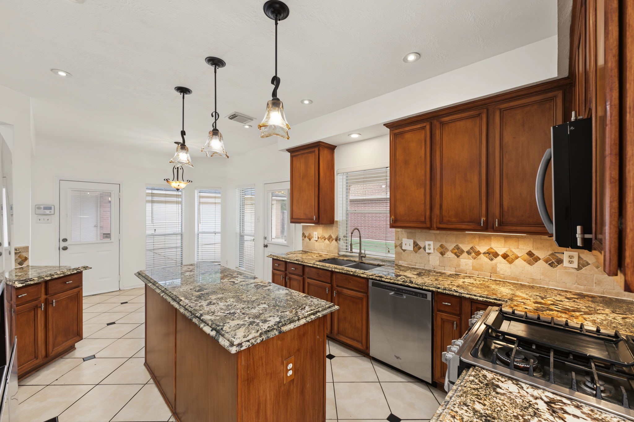 2502 Meadow Tree Lane, Spring, TX 77388