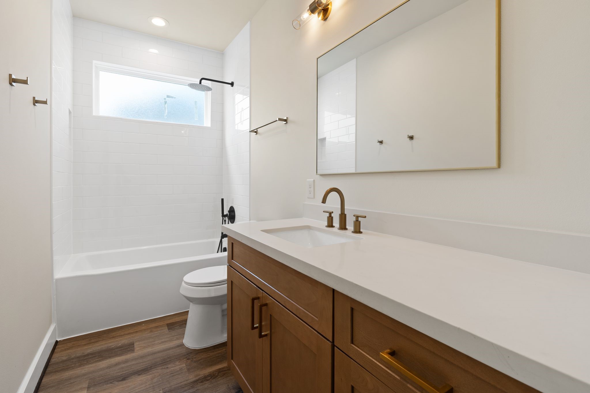 1138 W 16th Street, Houston, TX 77008