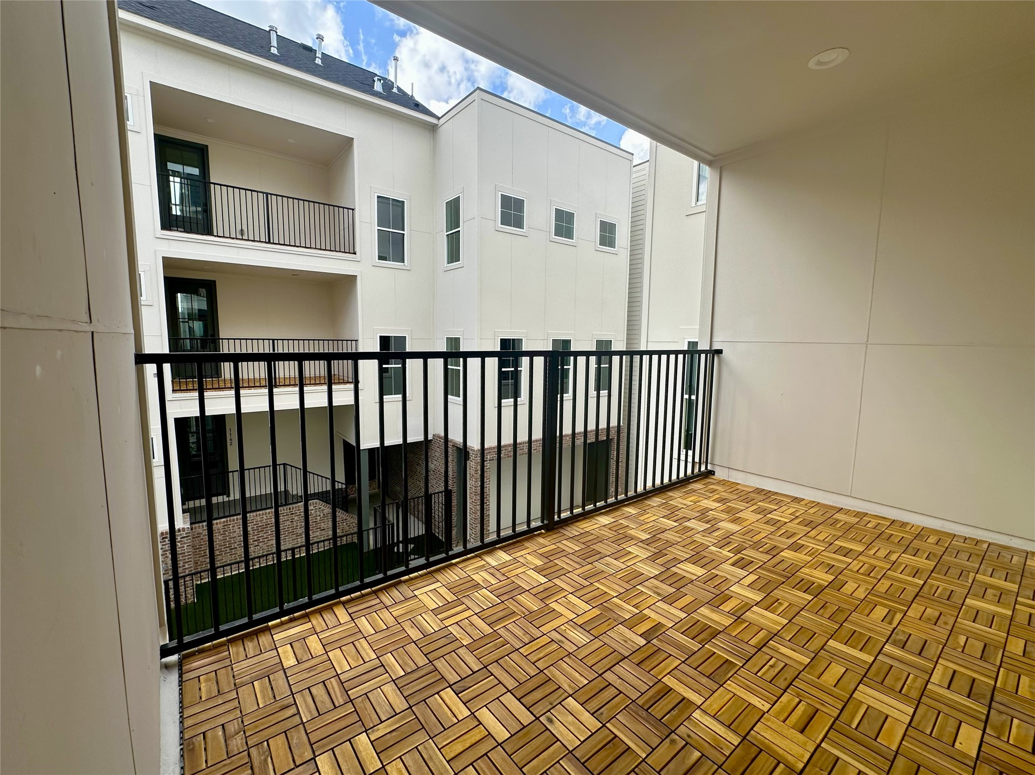 1138 W 16th Street, Houston, TX 77008