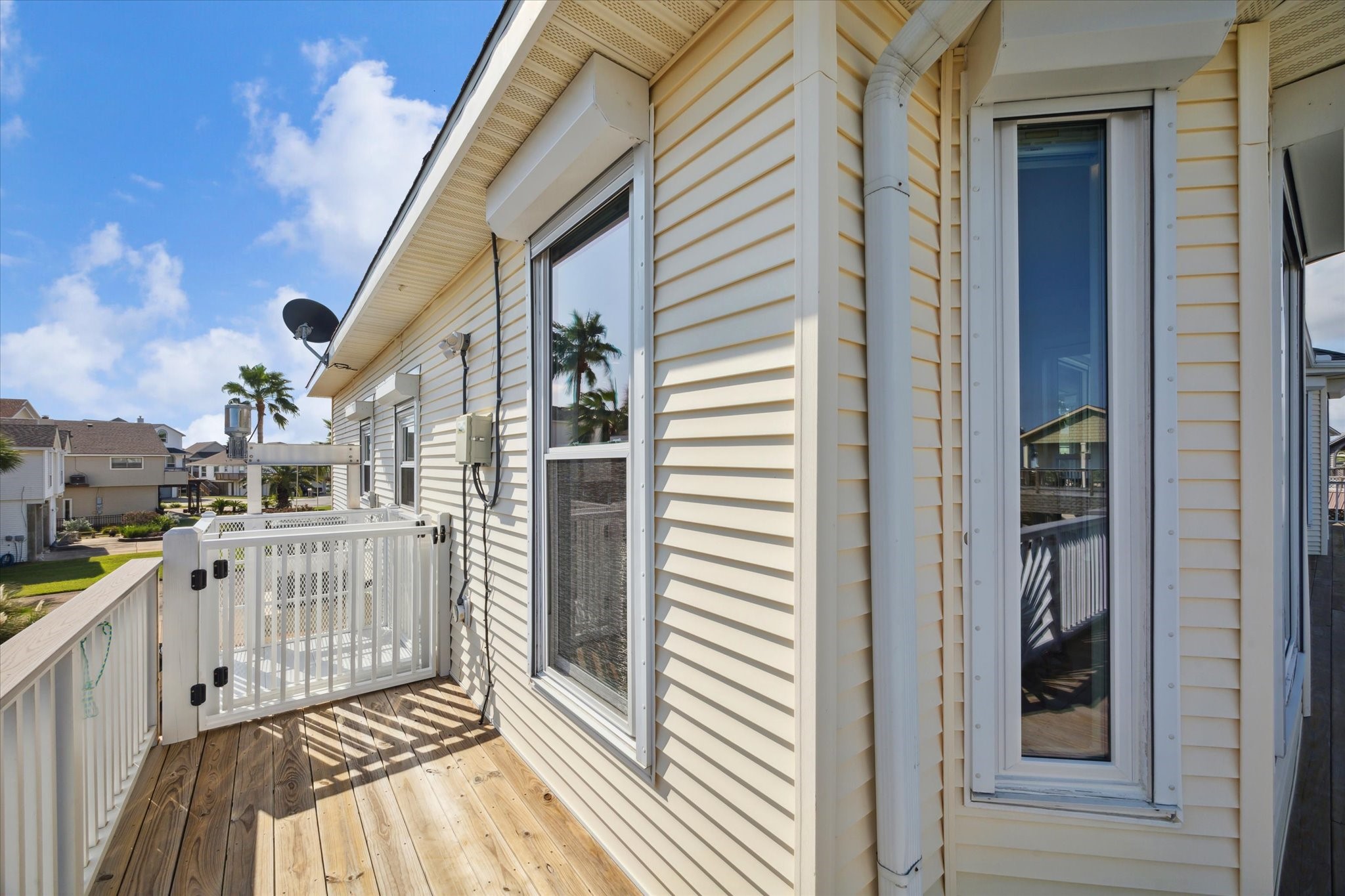 Located at the end of the deck is your lift which goes from the ground level next to the garage to the second level deck making bringing groceries inside convenient and easy!