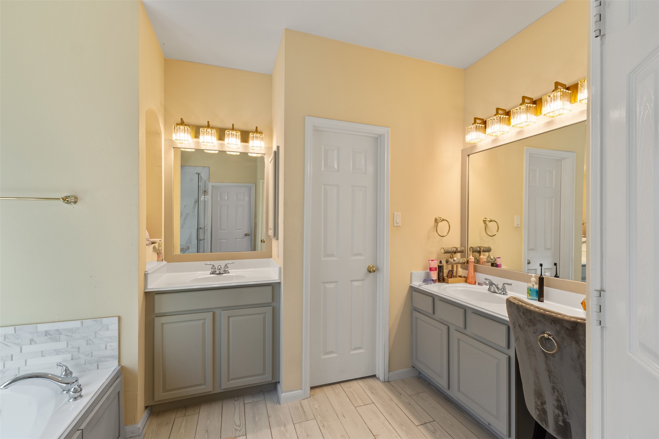 2603 Crystal Falls Drive, Pearland, TX 77584